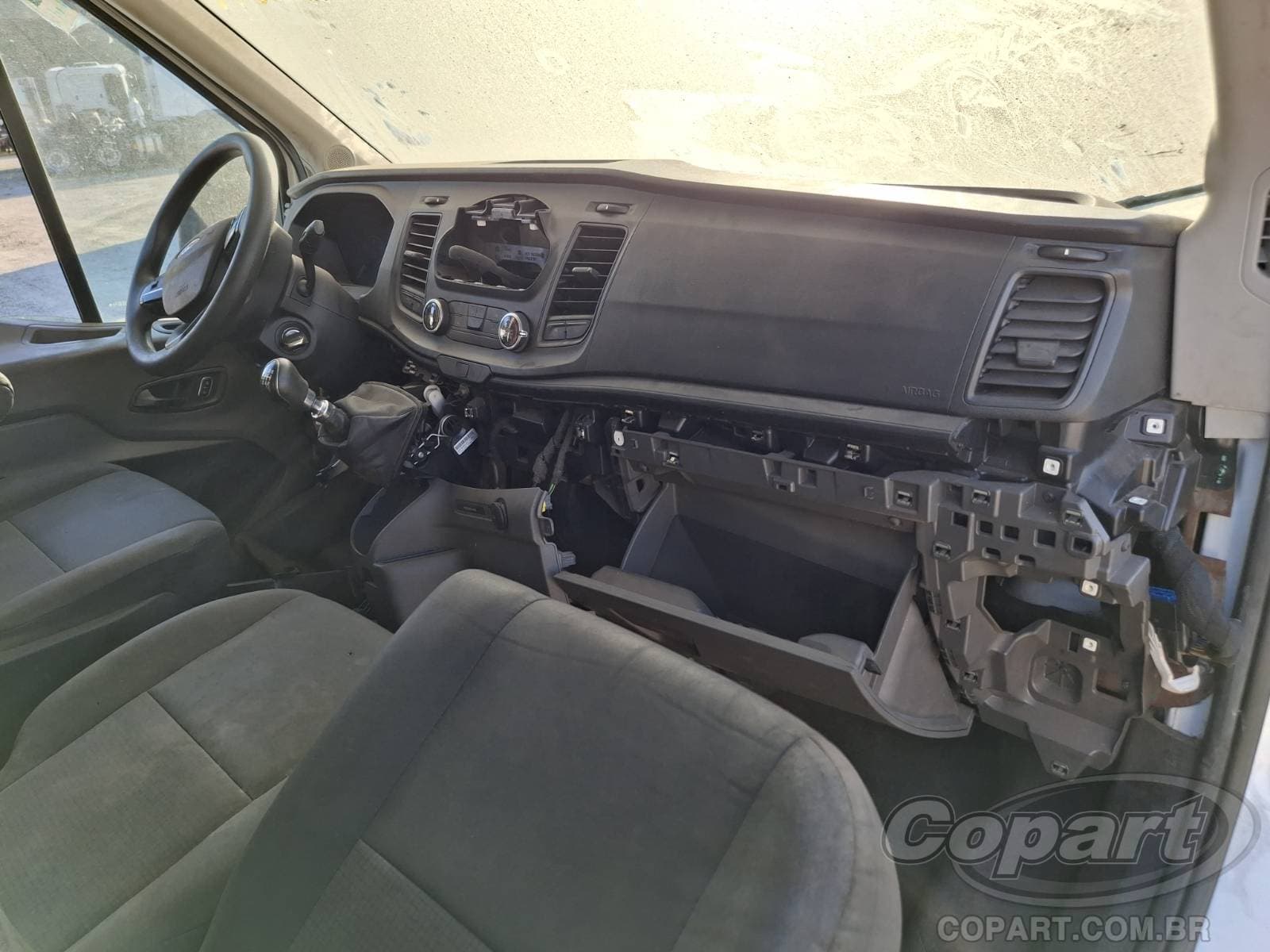 Ford Transit Furgao 2023 — foto 9