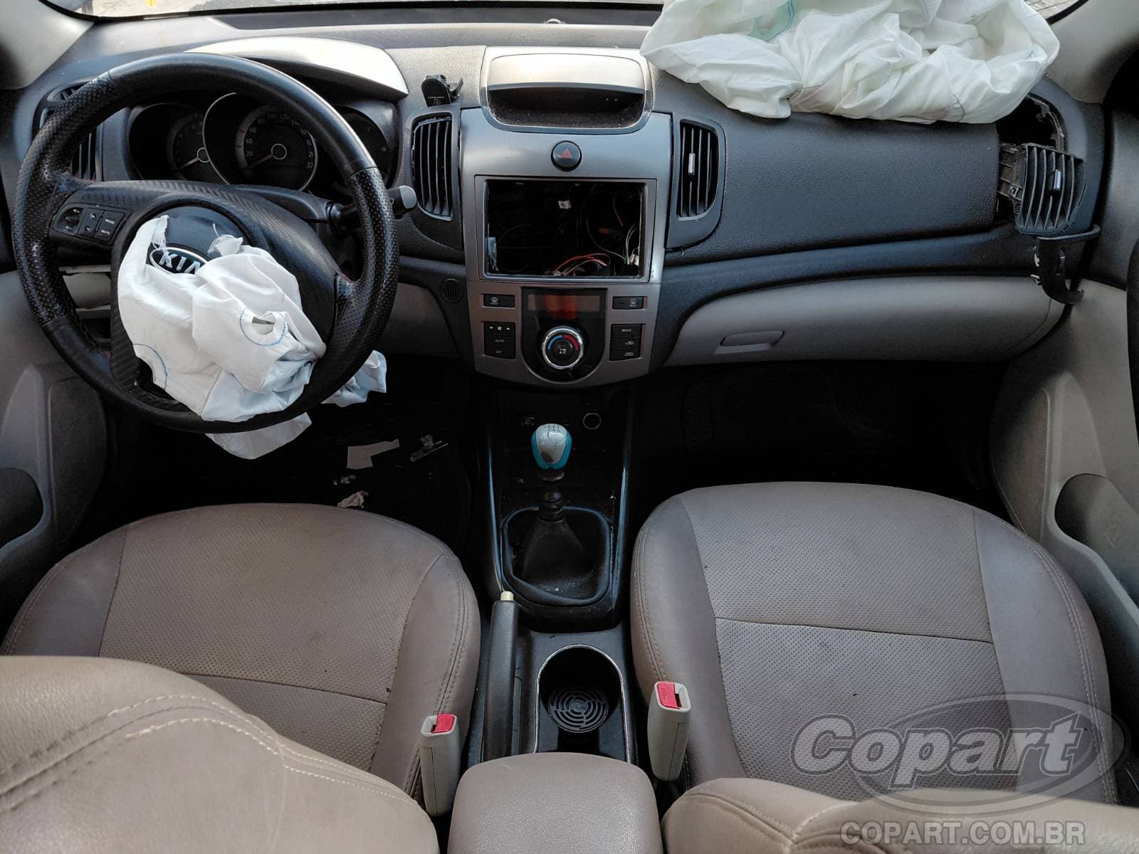 Kia Cerato 2011 — foto 9