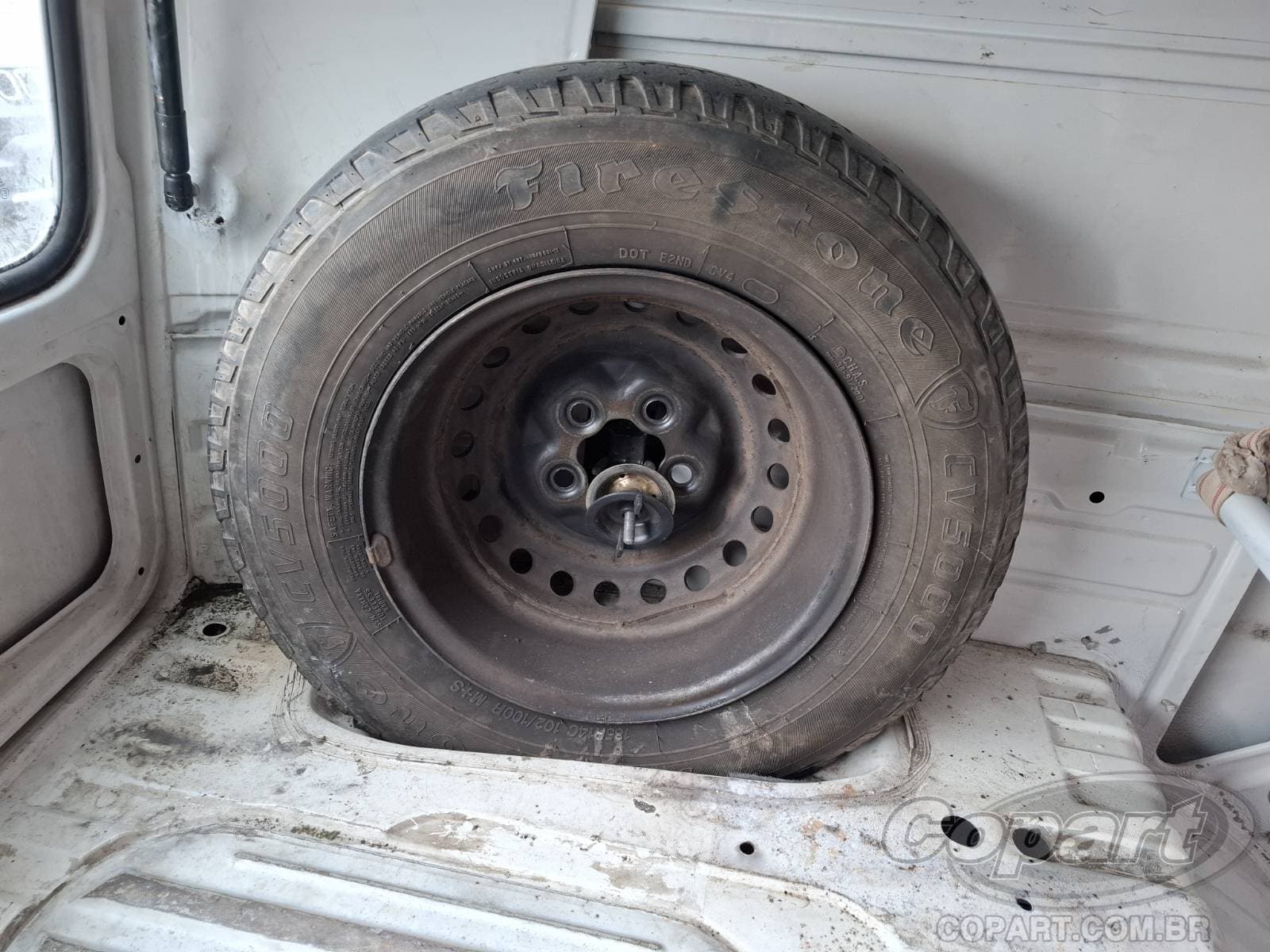 Volkswagen Kombi Furgao 2012 — foto 10