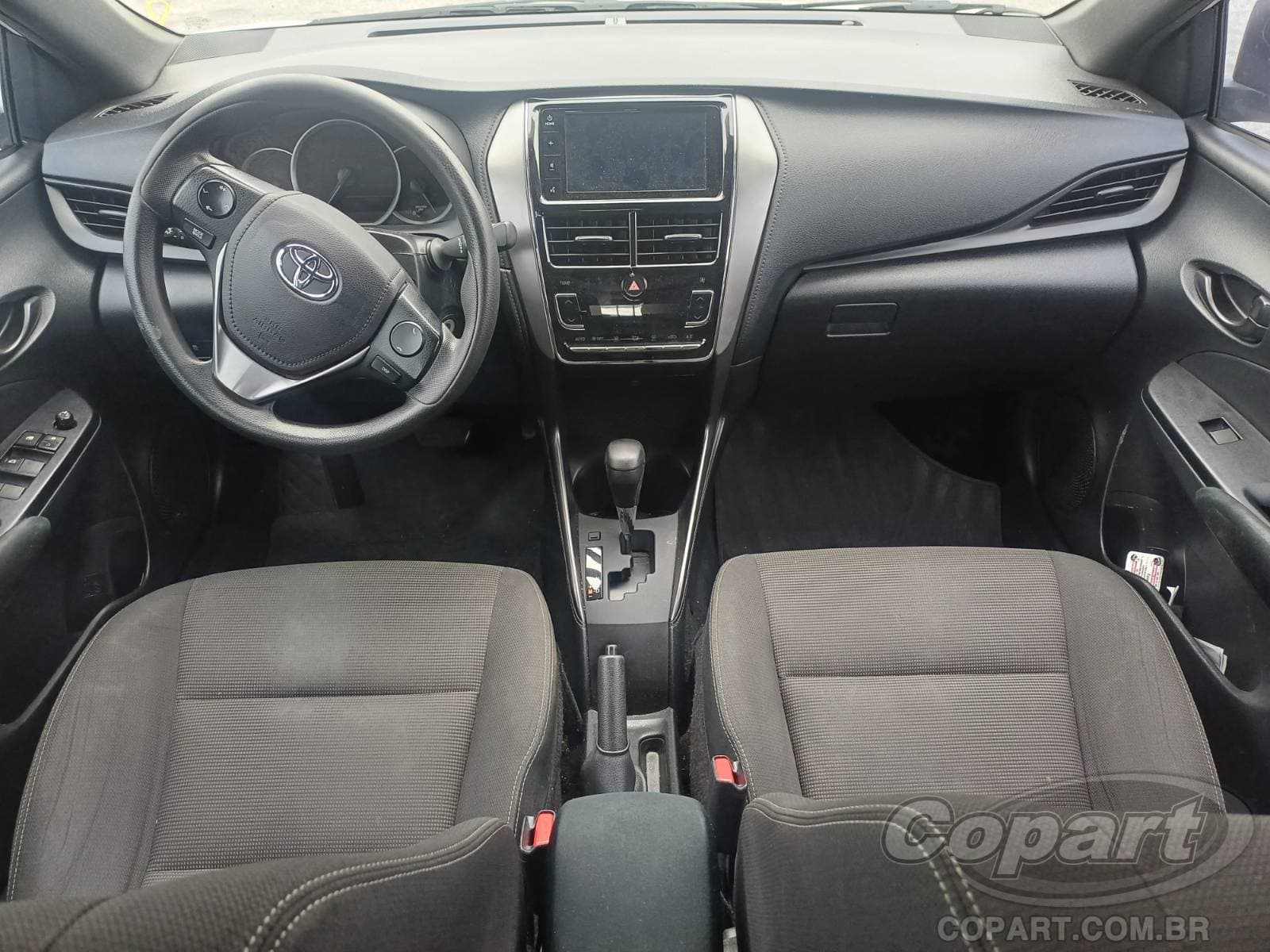 Toyota Yaris 2023 — foto 9