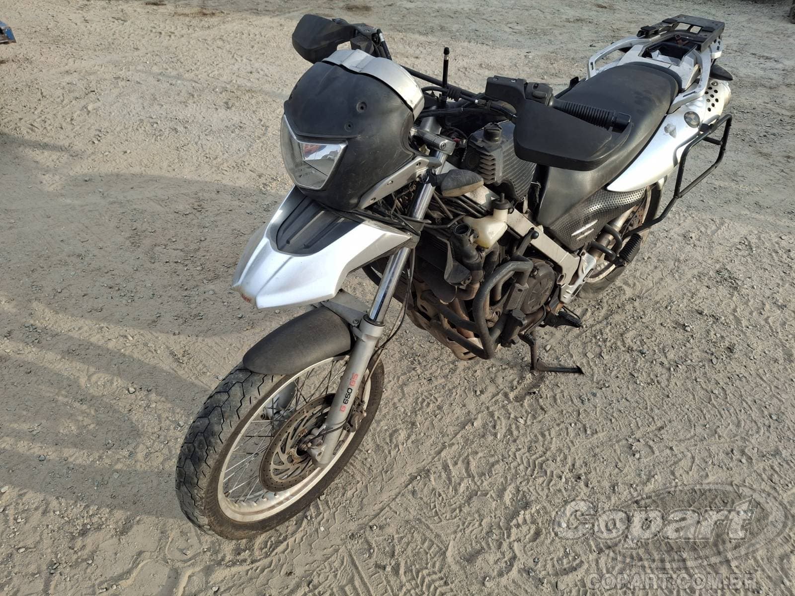 BMW G 650 2010 — foto 2