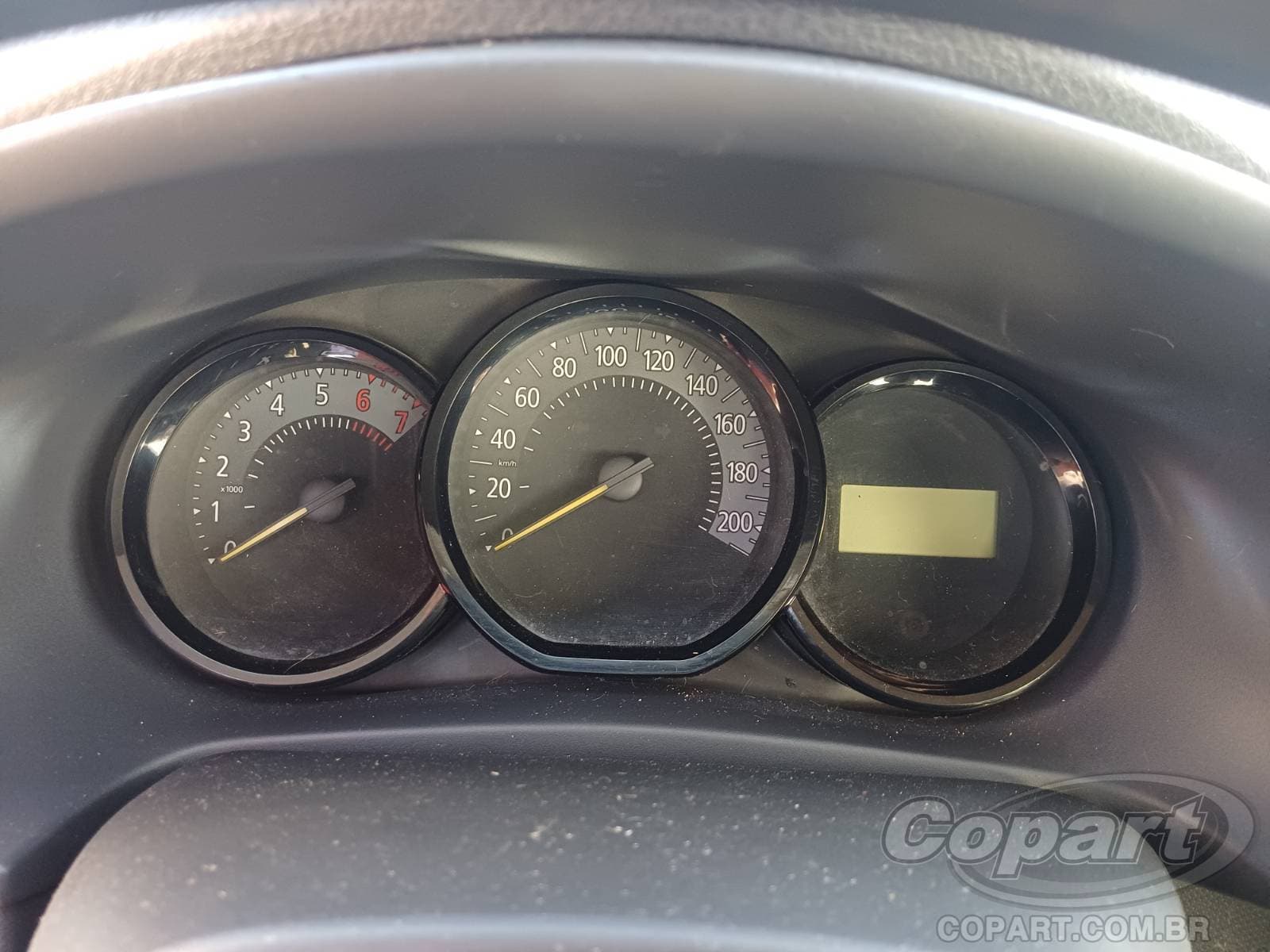 Renault Logan 2018 — foto 8