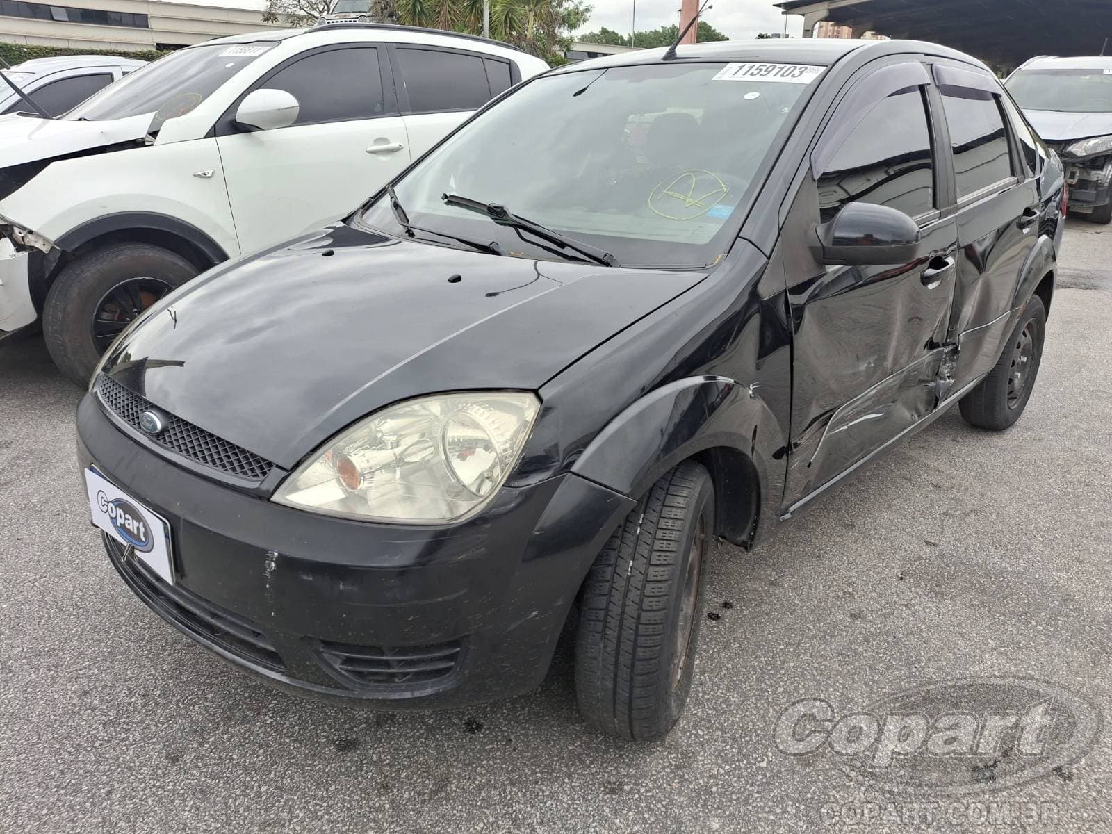 Ford Fiesta Sedan 2005 — foto 2