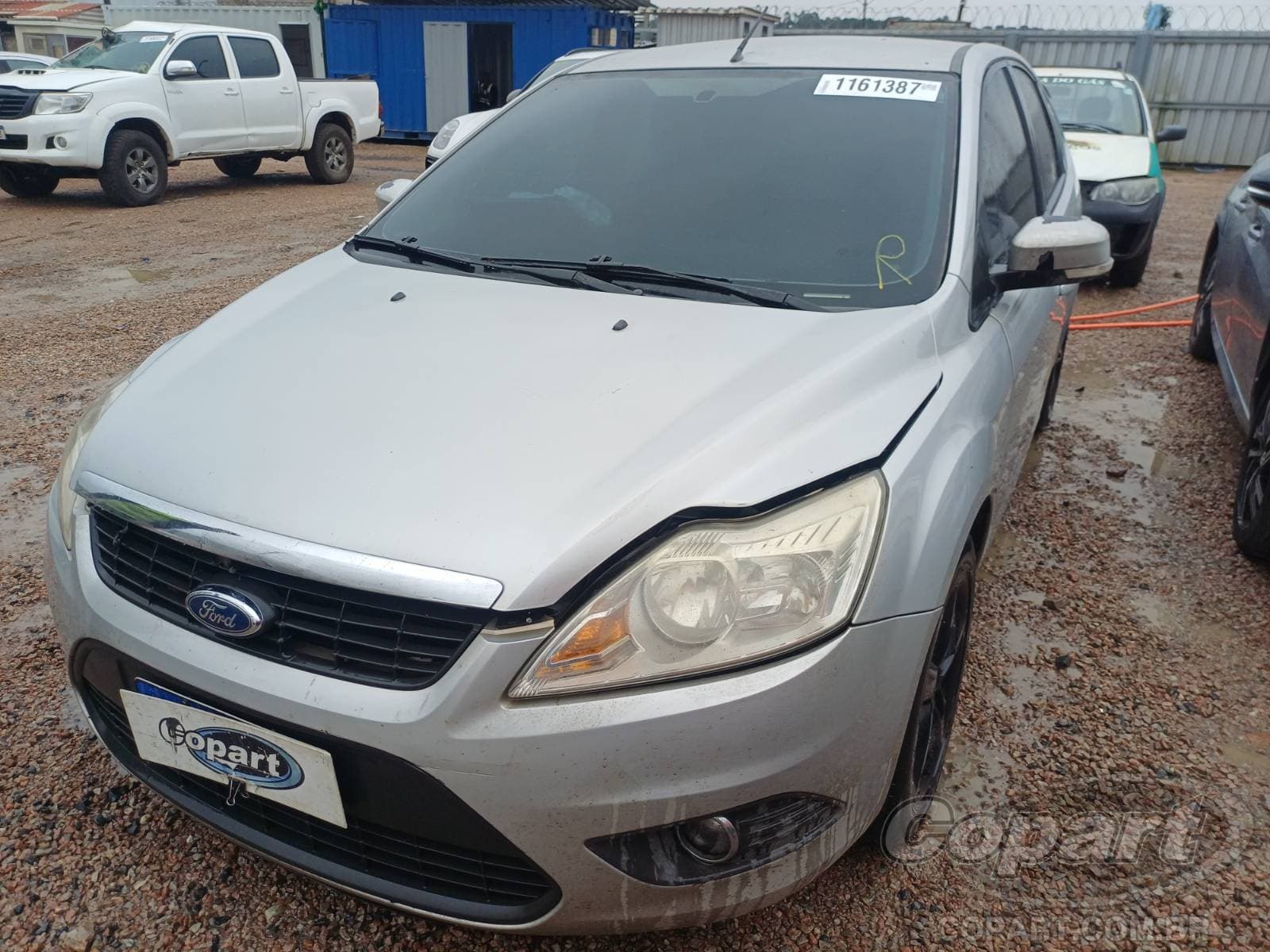 Ford Focus 2011 — foto 2