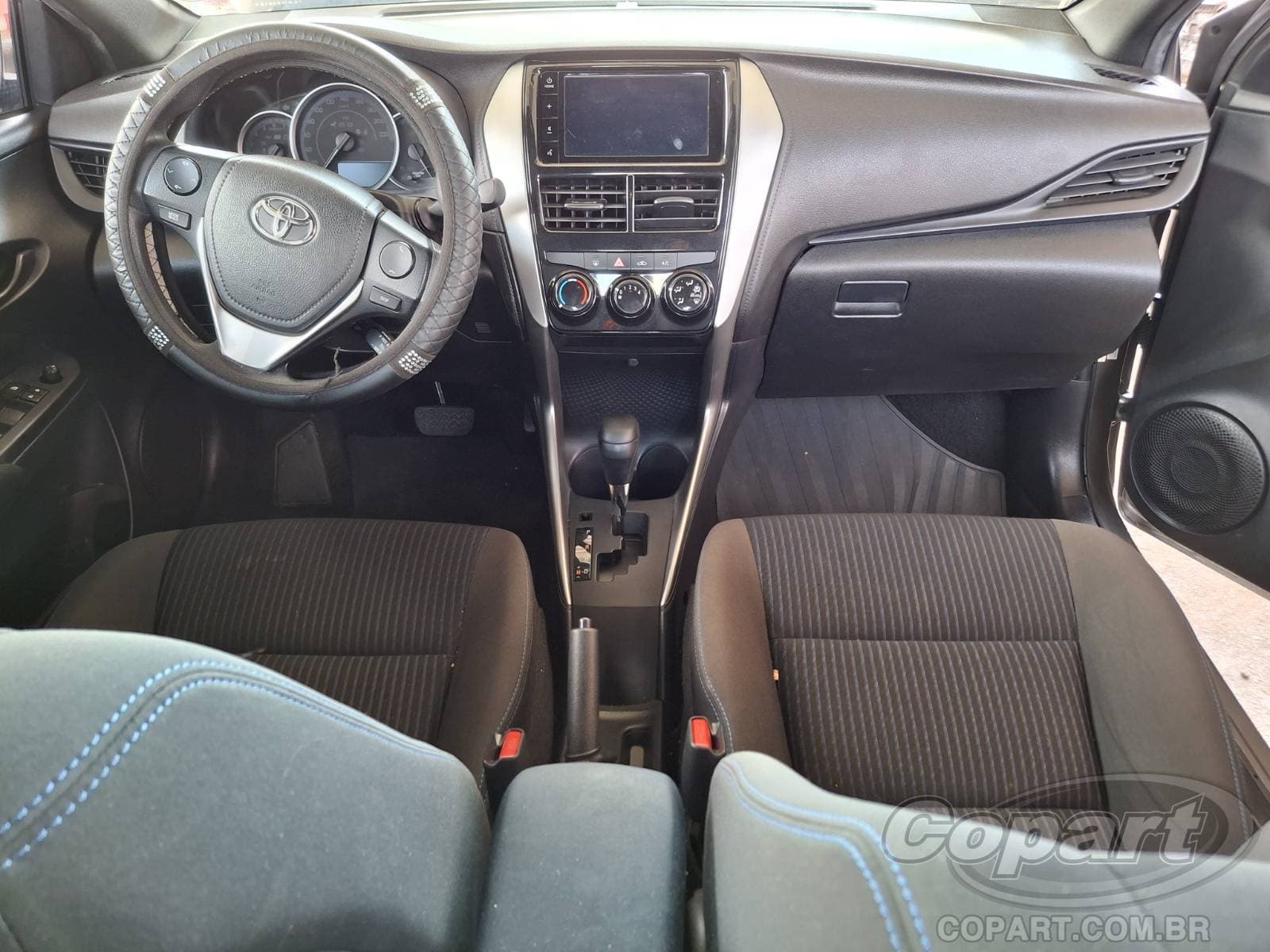 Toyota Yaris 2020 — foto 9