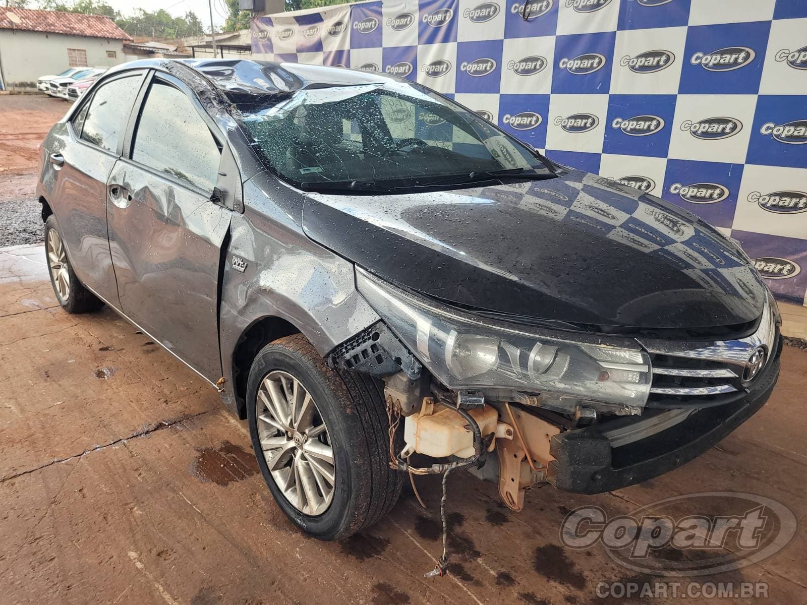 Toyota Corolla 2015 — foto 1