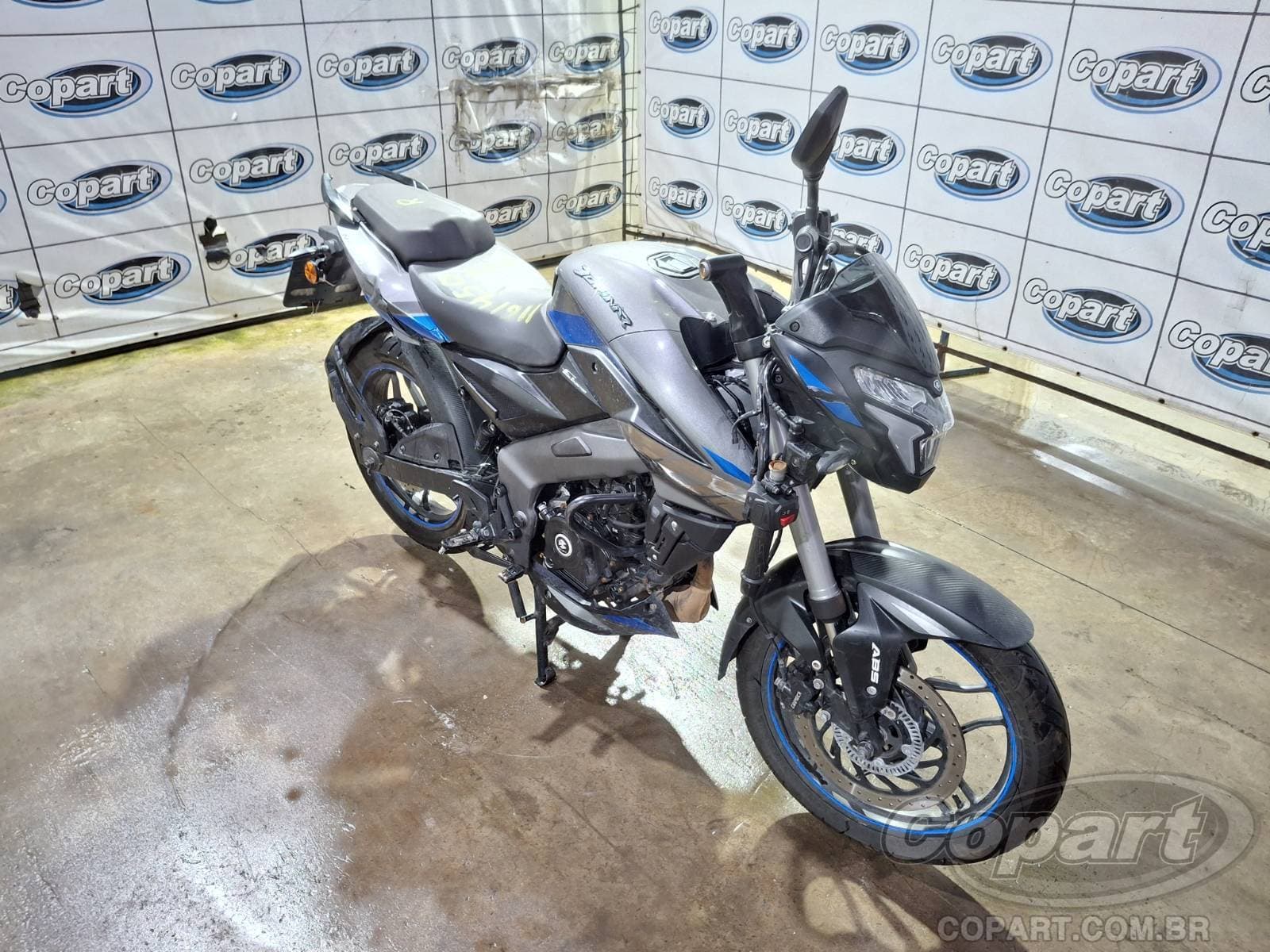 Bajaj Dominar 2026 — foto 1