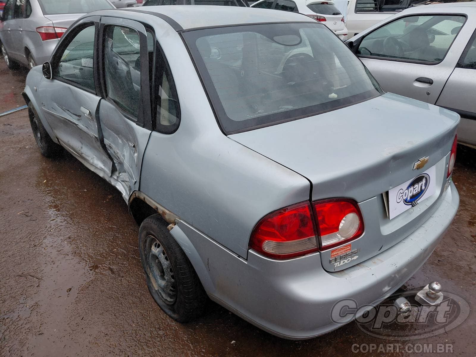 Chevrolet Classic 2012 — foto 3
