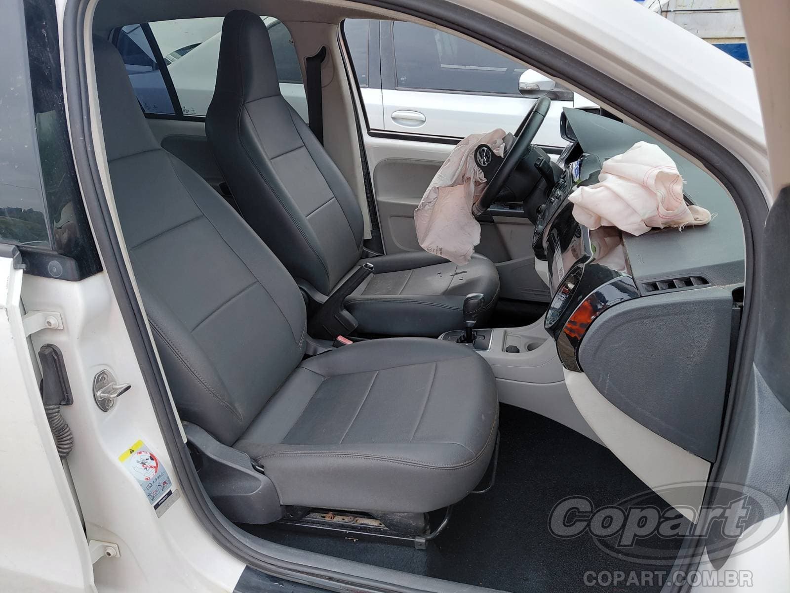 Volkswagen UP 2015 — foto 5