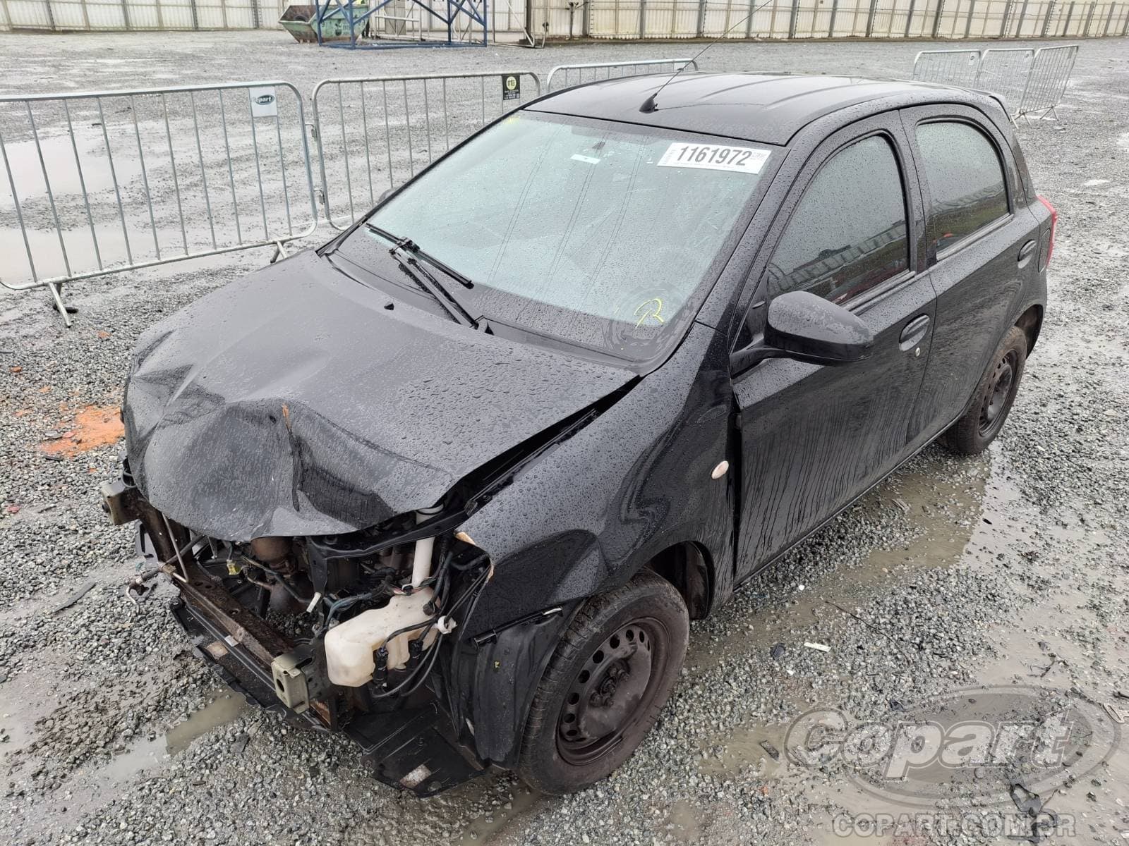 Toyota Etios 2014 — foto 2