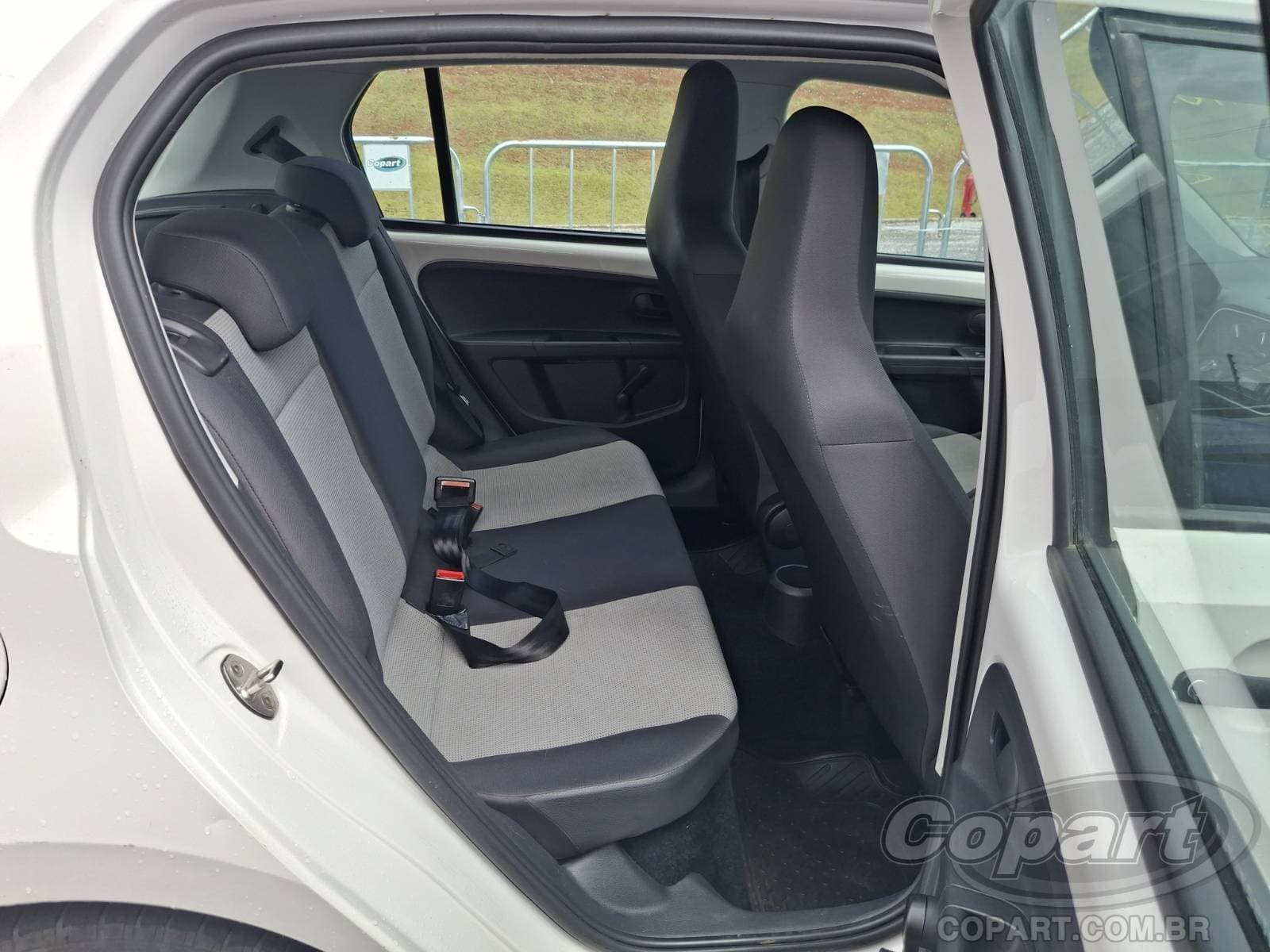 Volkswagen UP 2017 — foto 6