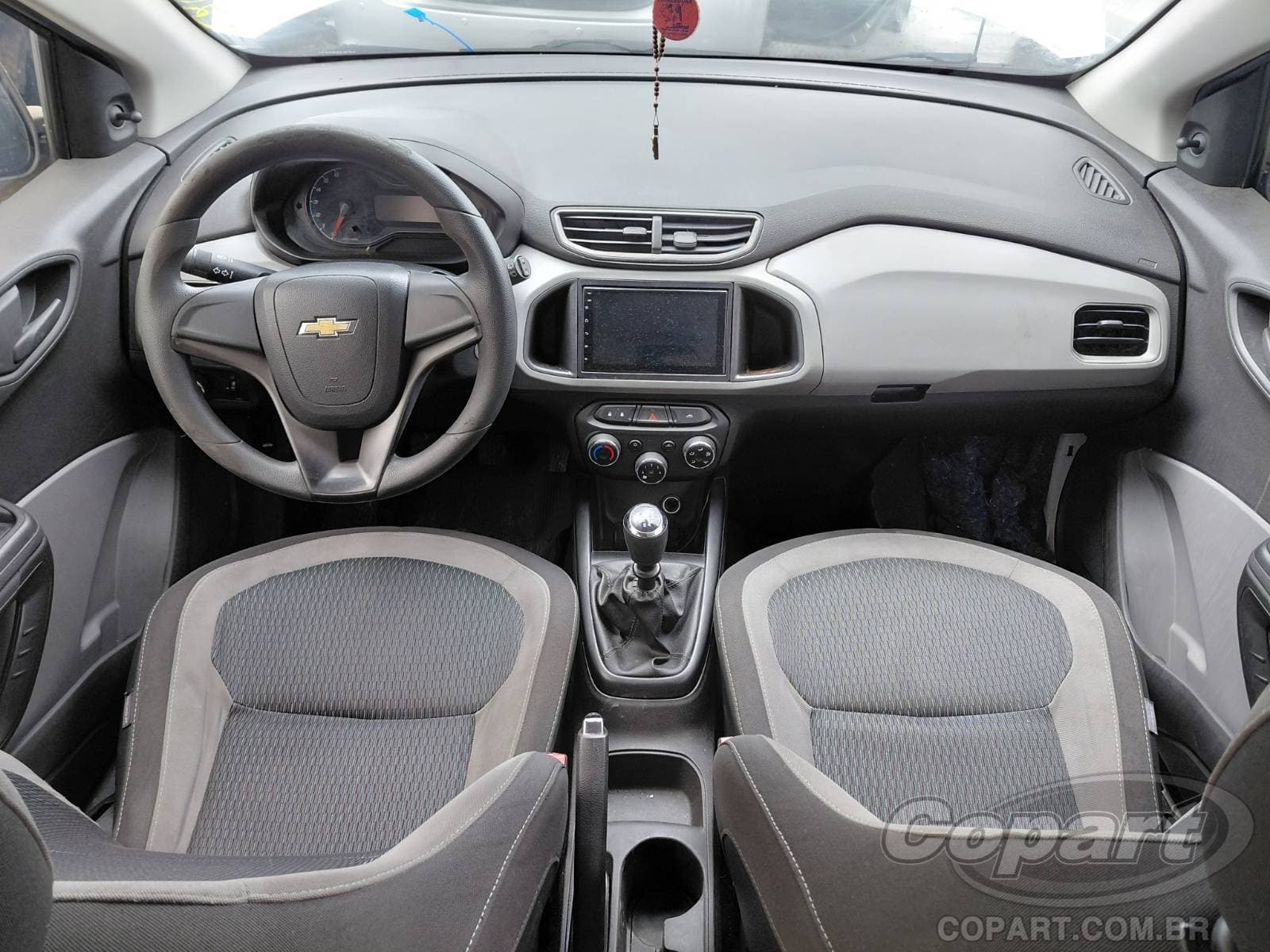 Chevrolet Onix 2015 — foto 9