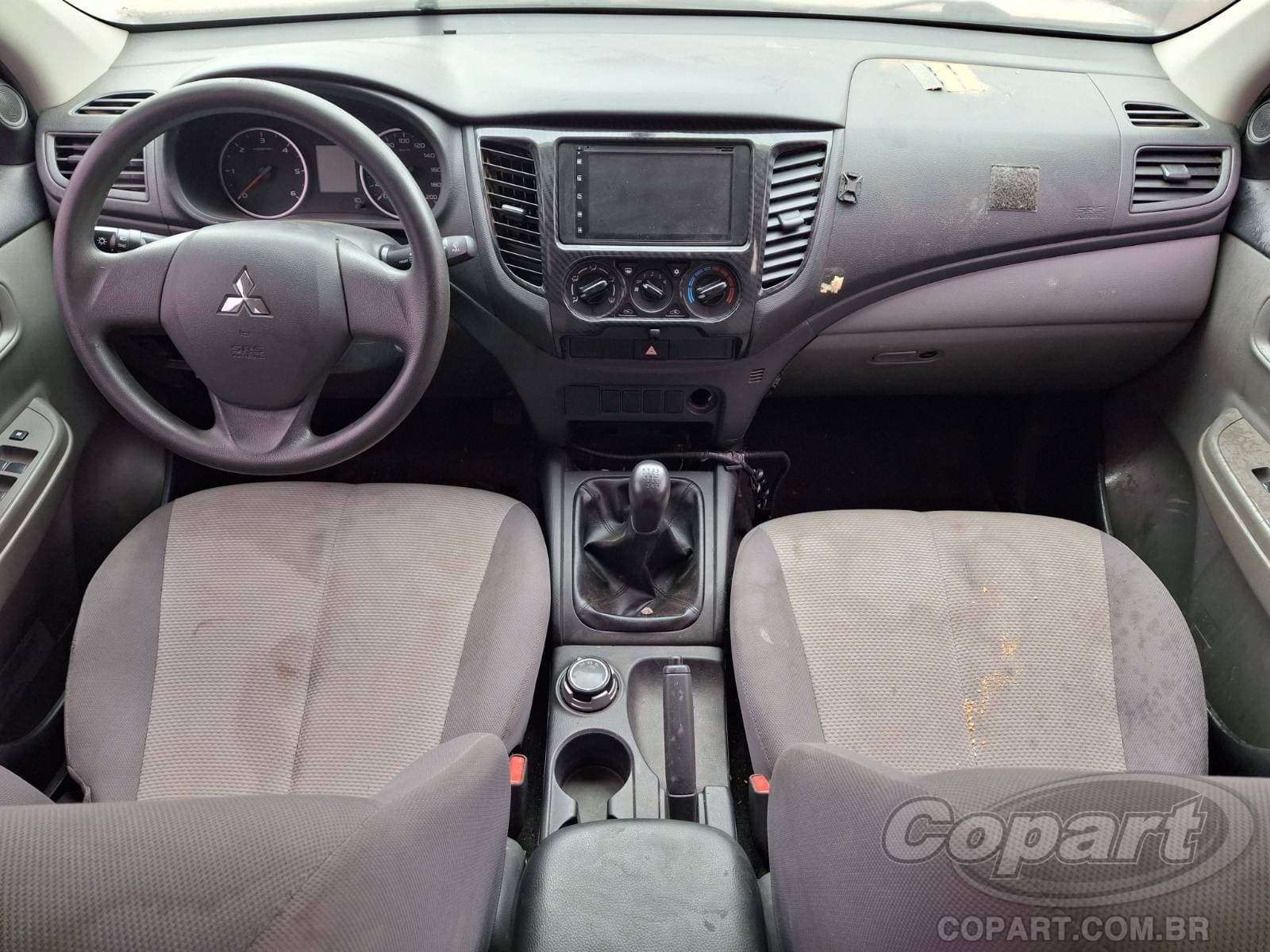 Mitsubishi L200 Triton 2021 — foto 9