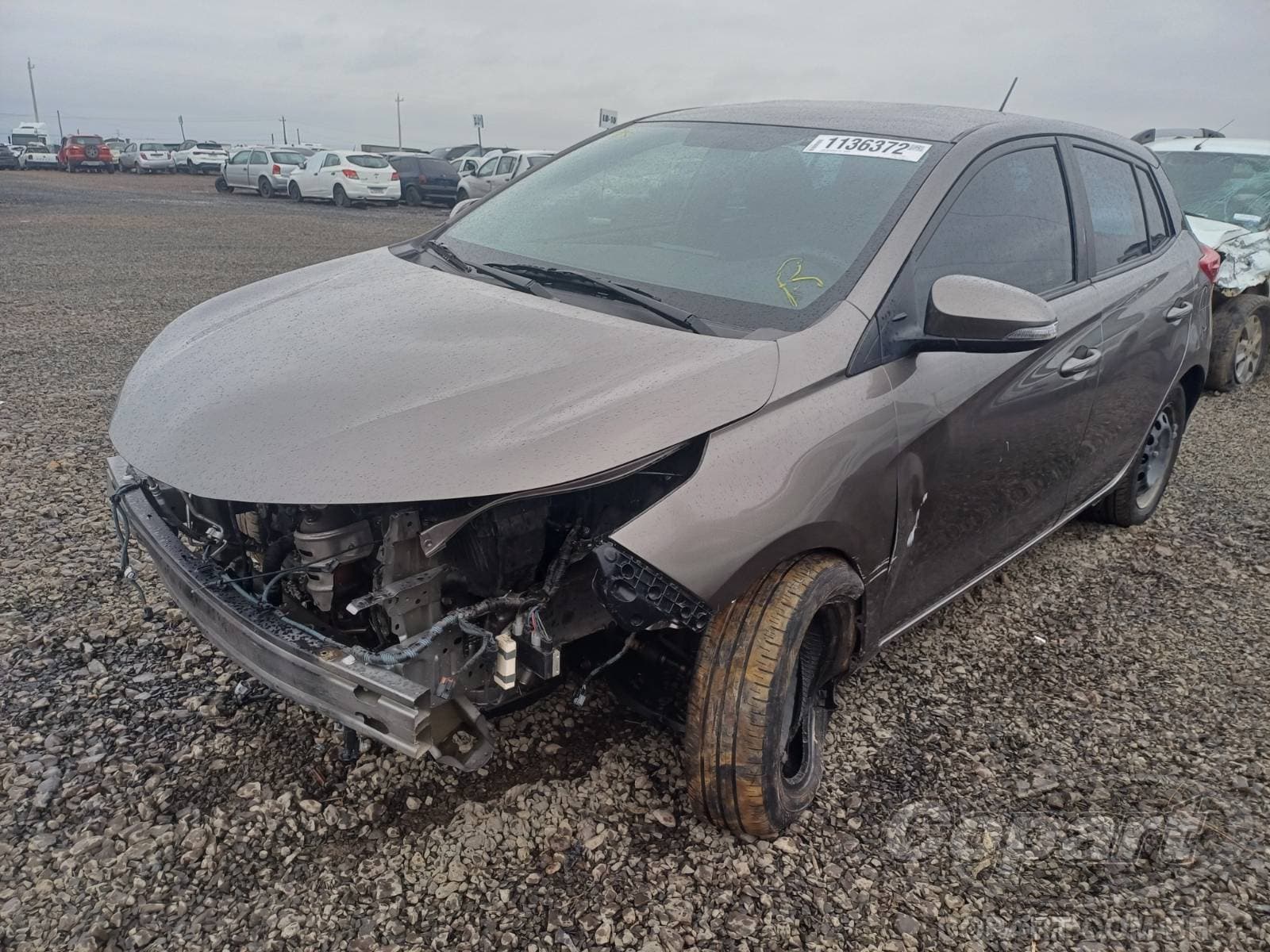 Toyota Yaris 2020 — foto 2