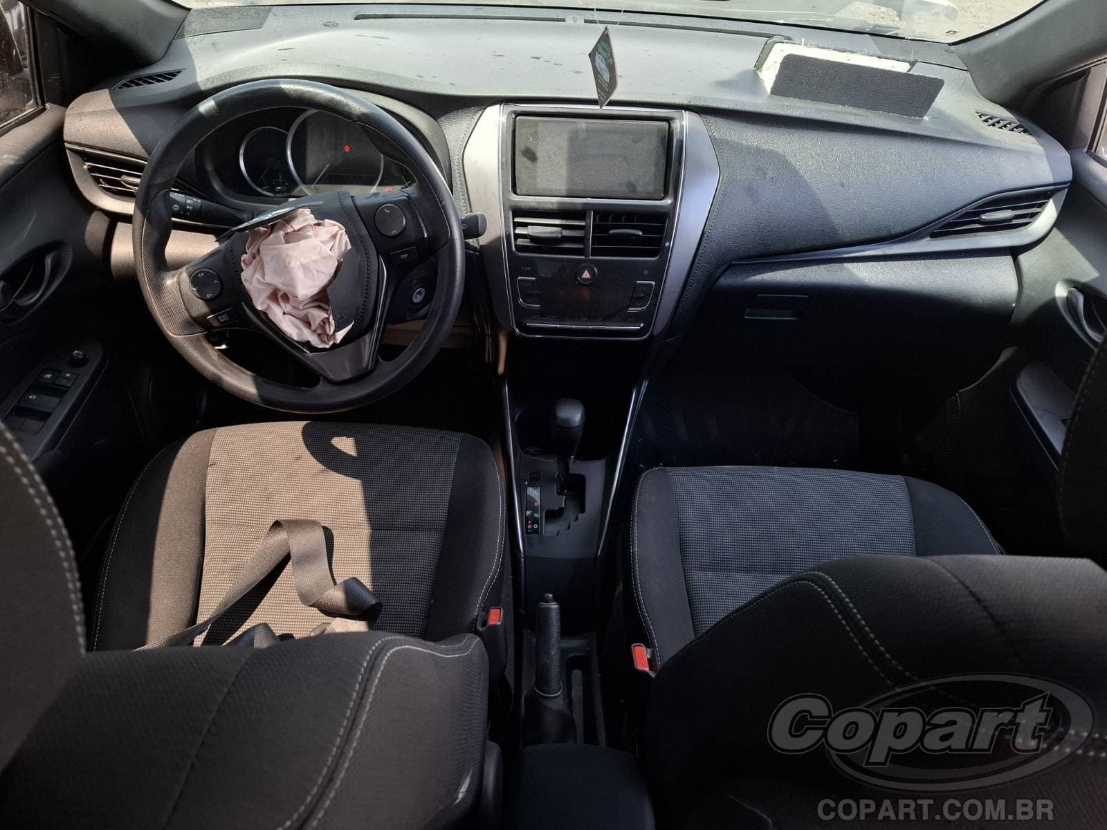 Toyota Yaris 2025 — foto 9