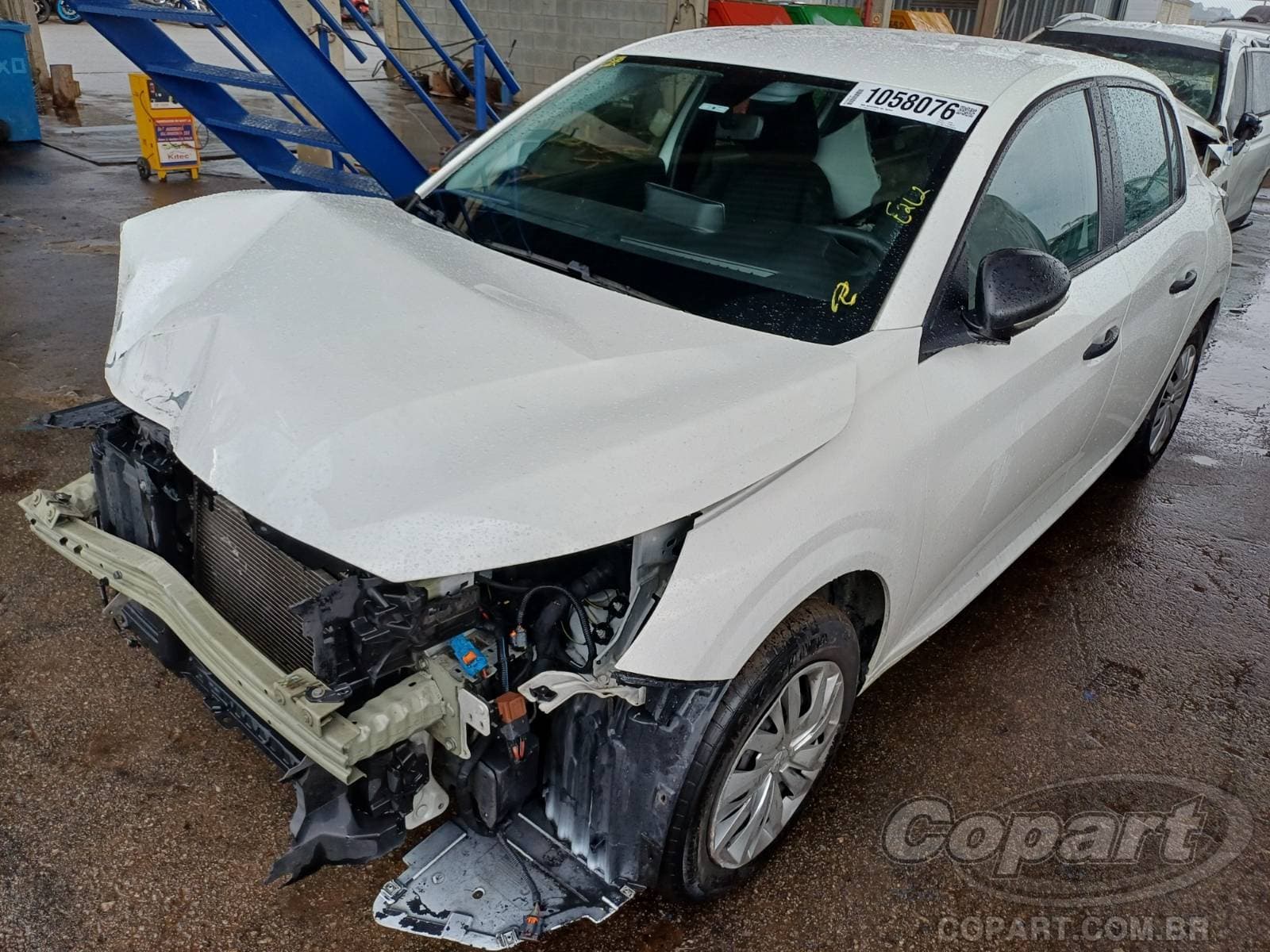 Peugeot 208 2024 — foto 2
