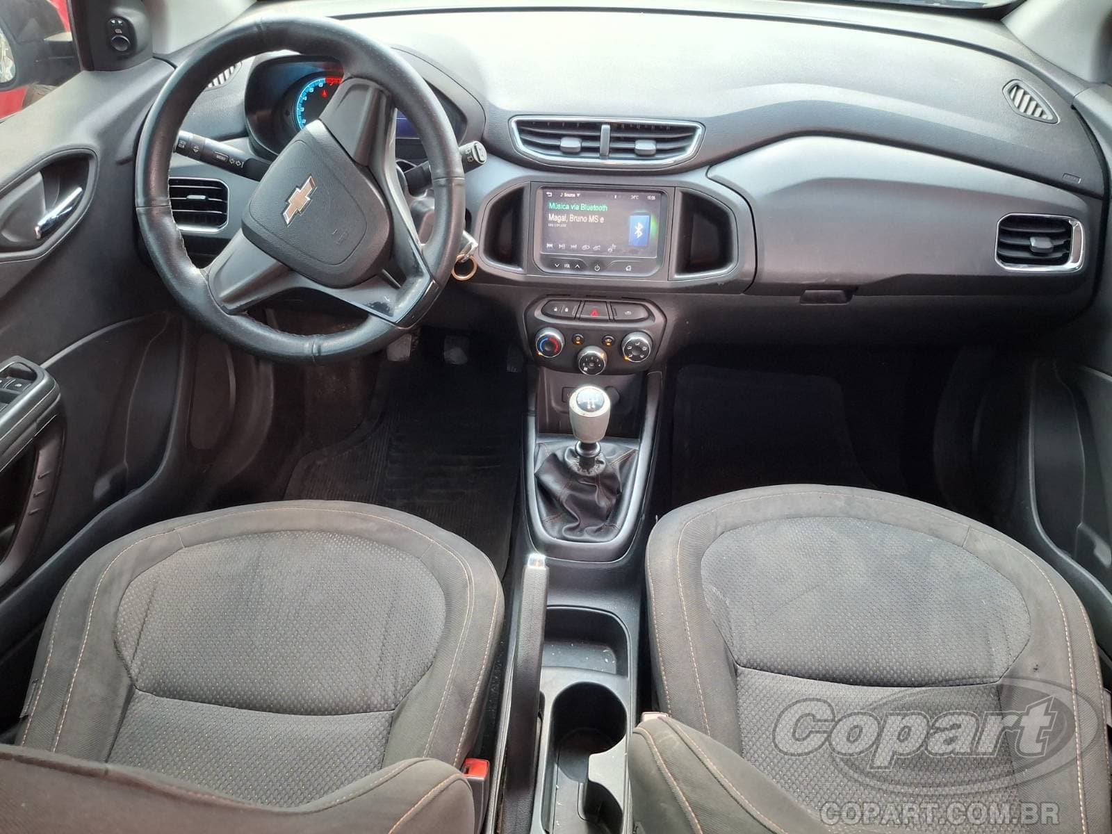 Chevrolet Onix 2015 — foto 9