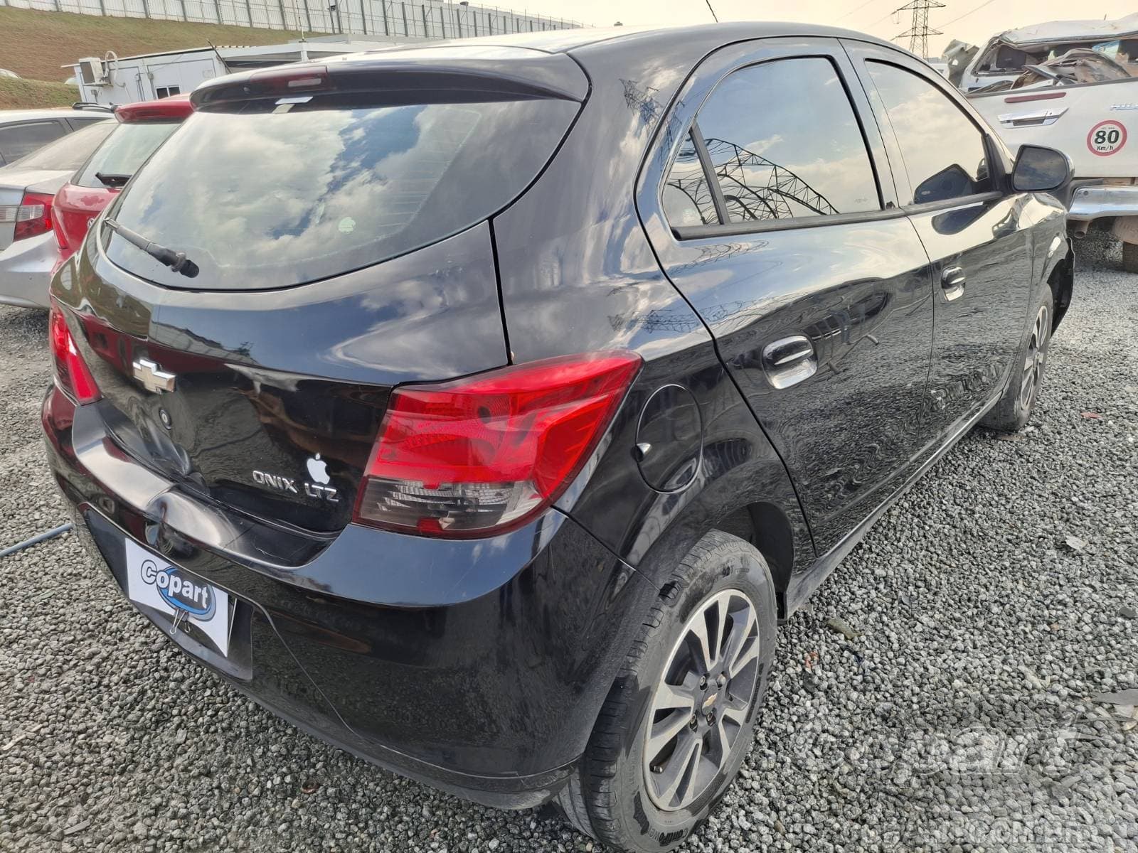 Chevrolet Onix 2015 — foto 4