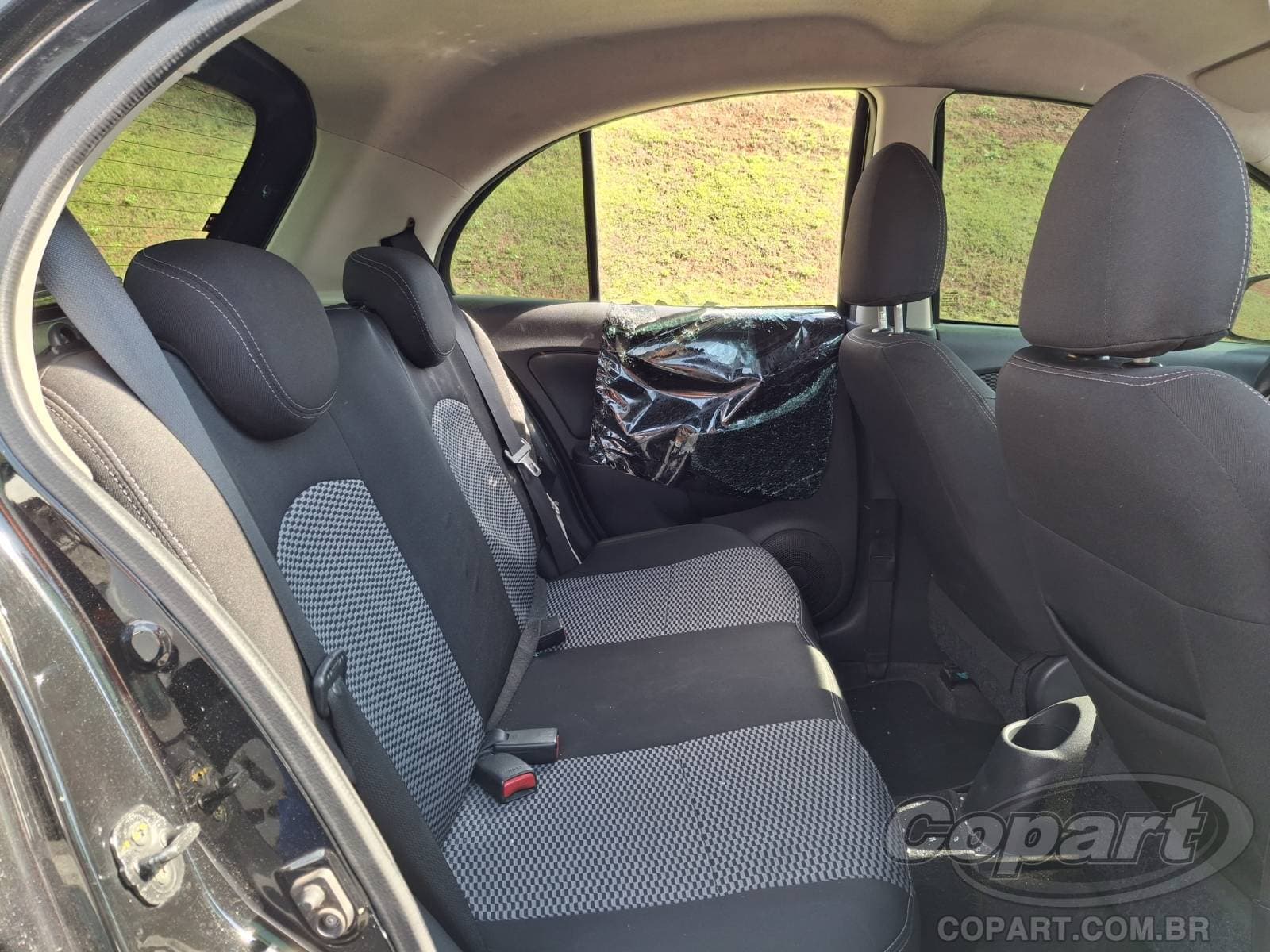 Nissan March 2016 — foto 6