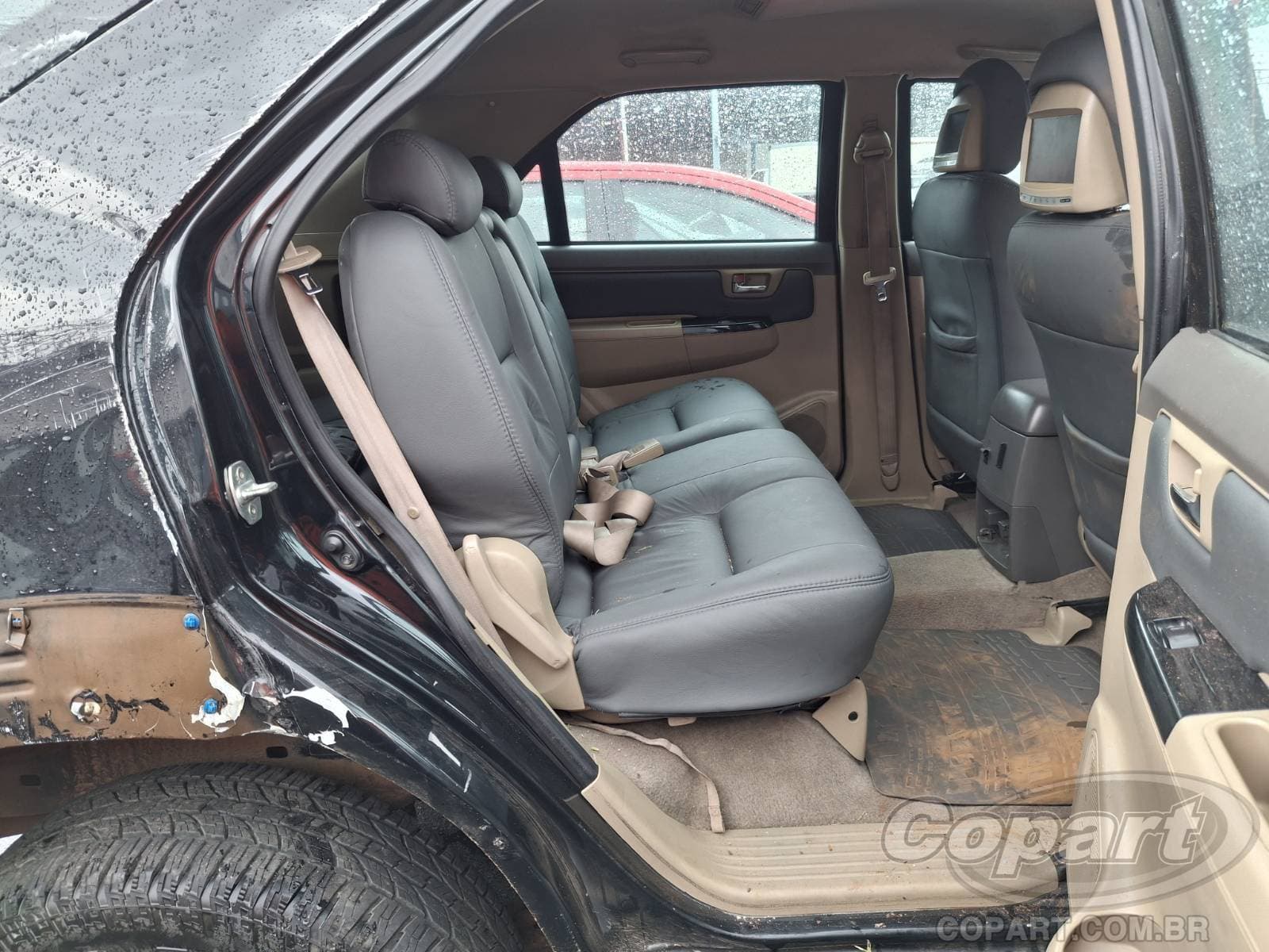 Toyota Hilux SW4 2013 — foto 6