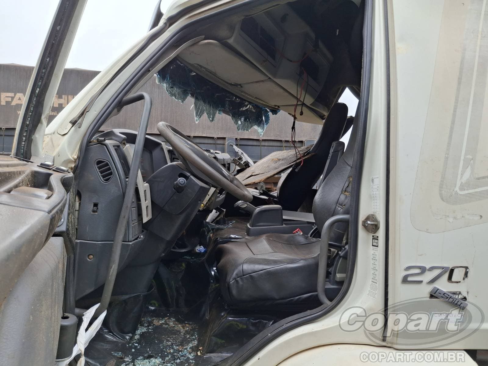 Volvo VM 2015 — foto 5