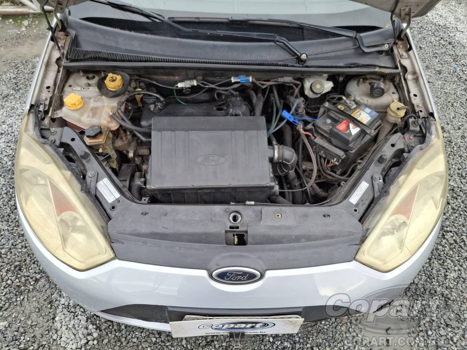 Ford Fiesta Sedan 2014 — foto 7