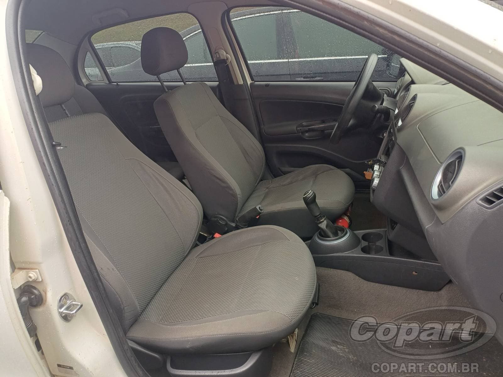 Volkswagen Voyage 2012 — foto 5