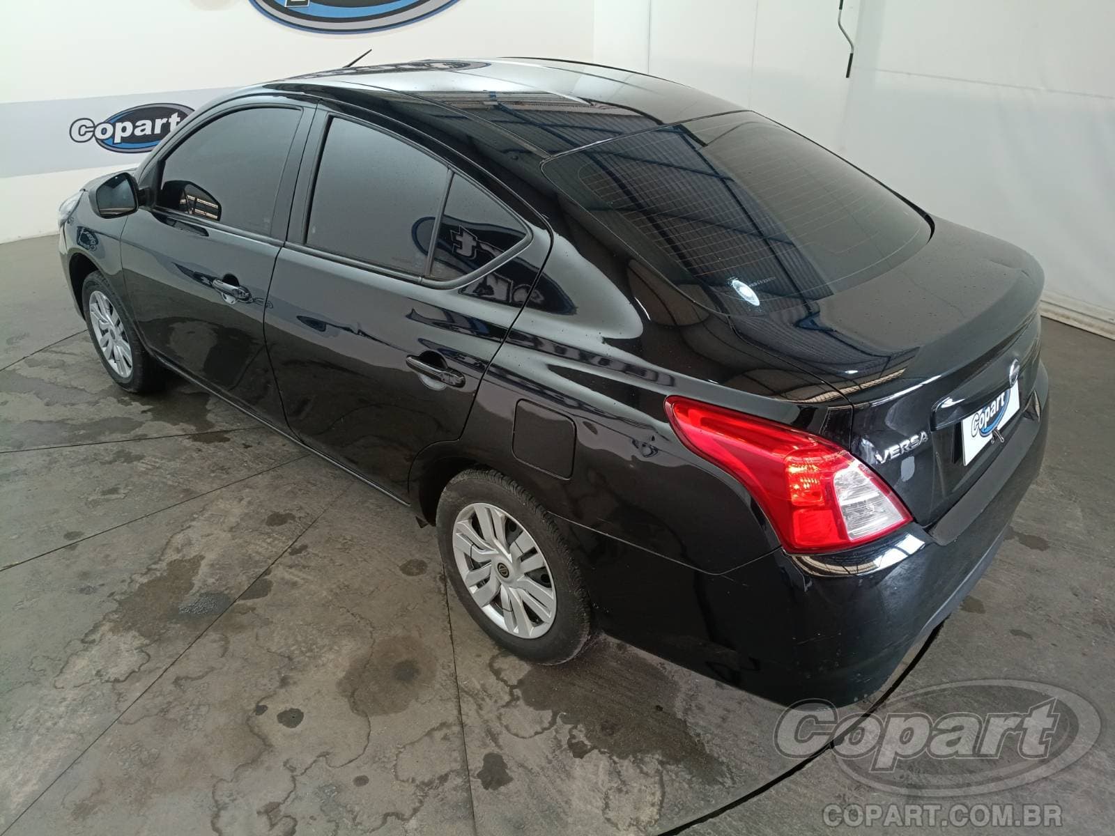 Nissan Versa 2019 — foto 3