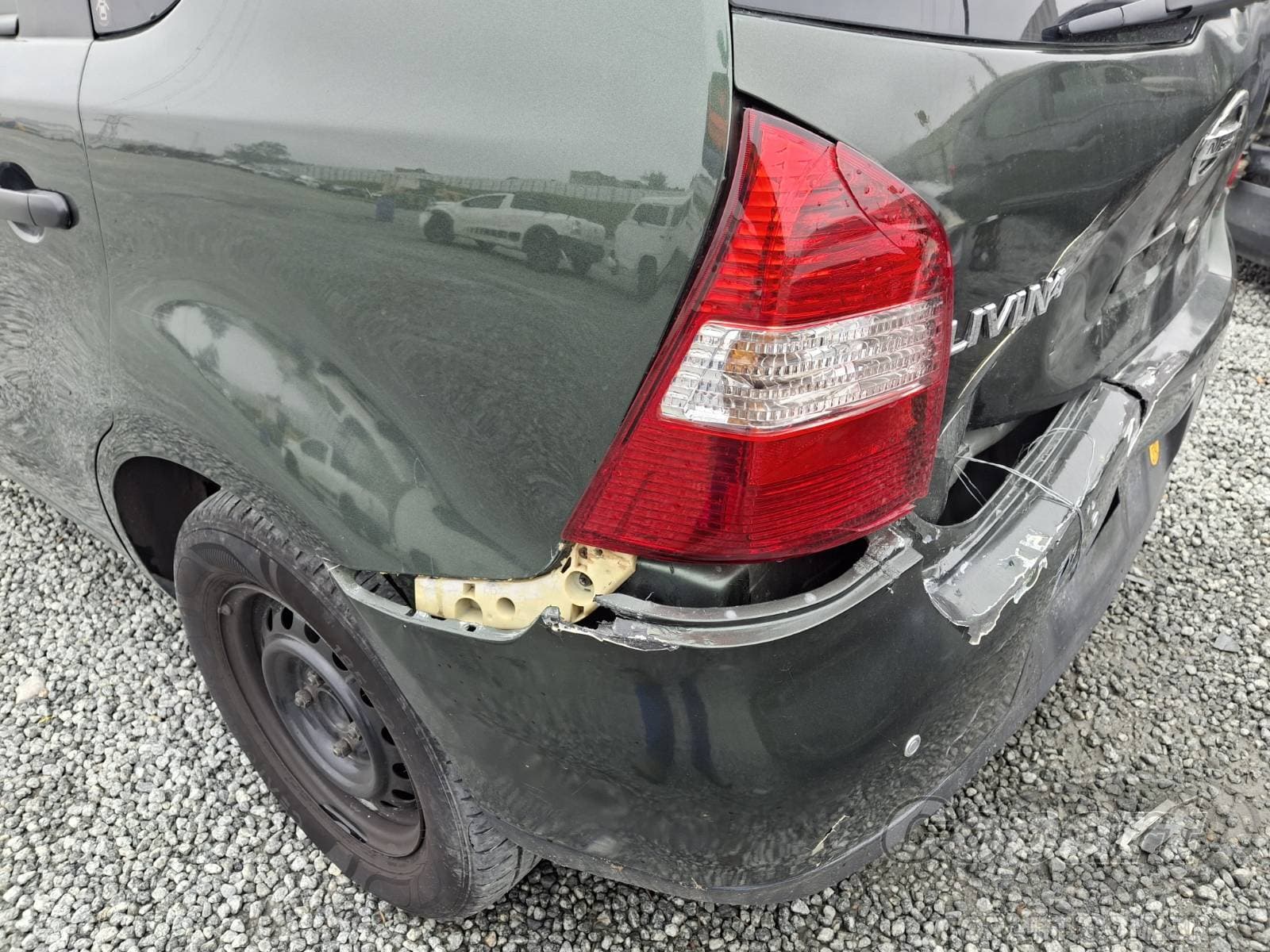 Nissan Livina 2010 — foto 12