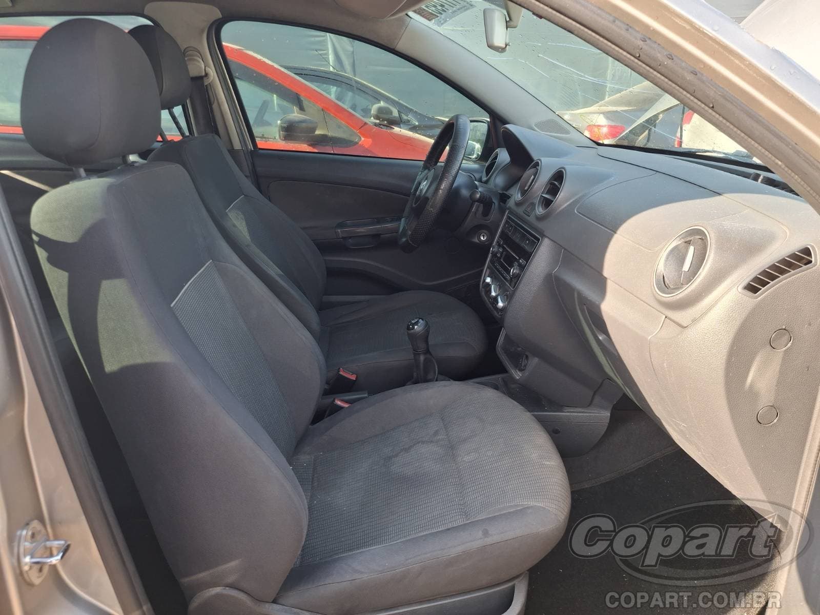 Volkswagen Voyage 2013 — foto 5
