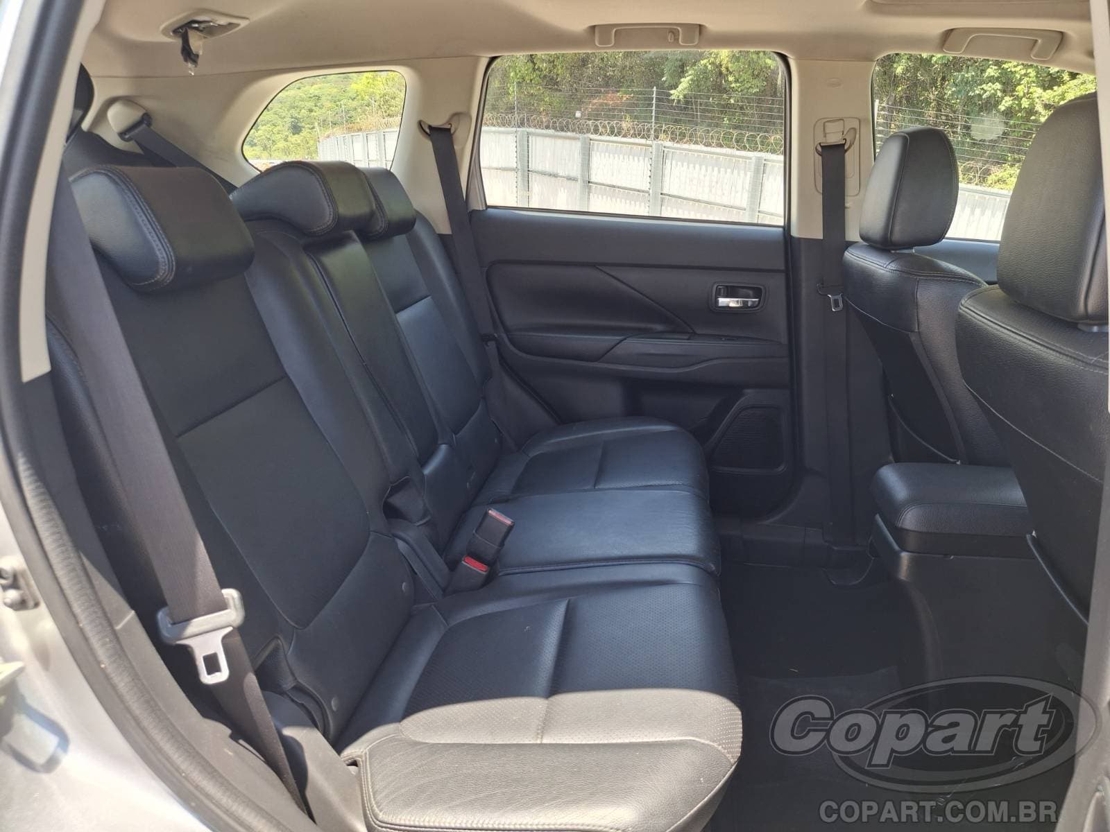 Mitsubishi Outlander 2018 — foto 6