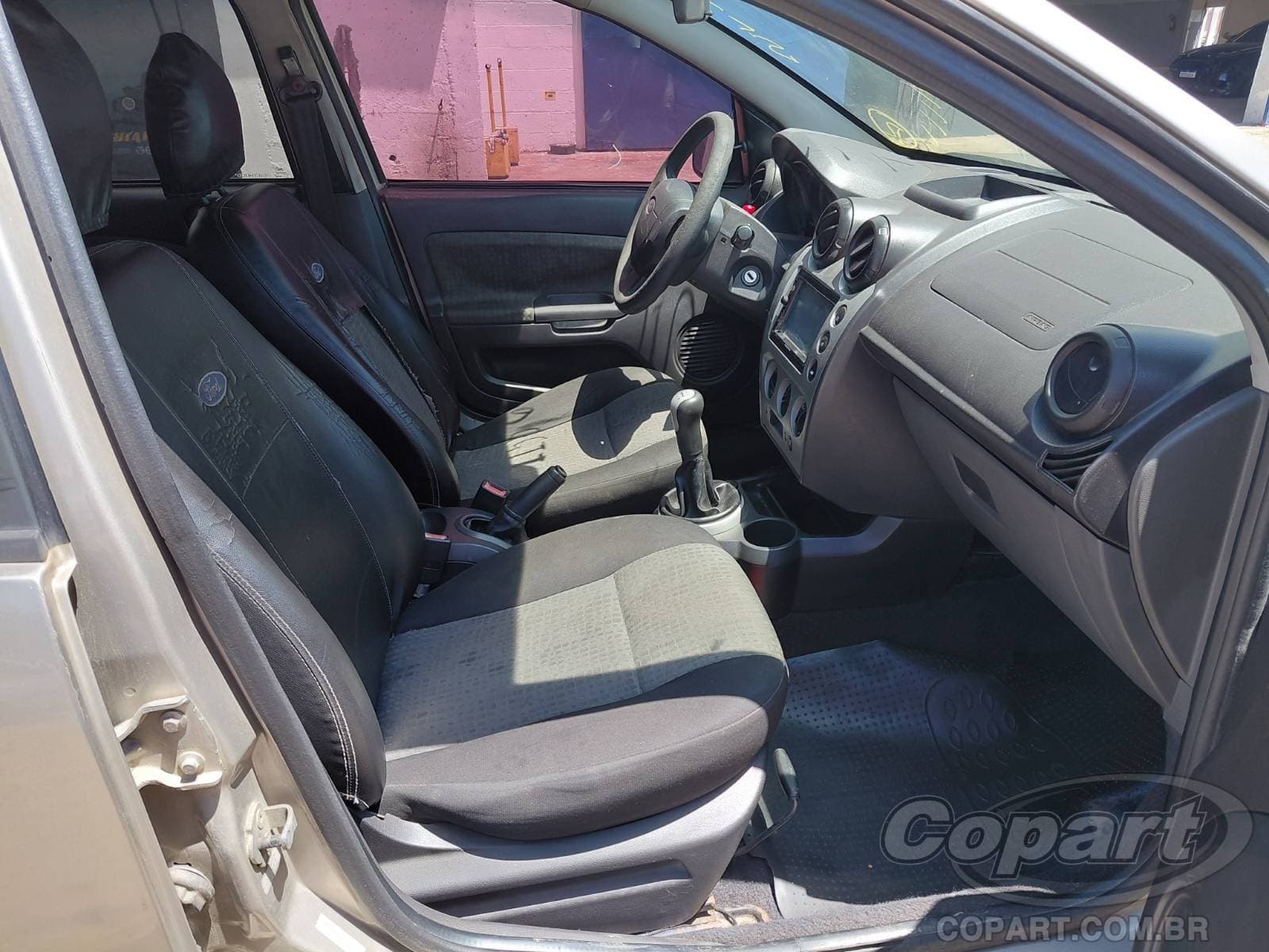 Ford Fiesta Sedan 2012 — foto 5