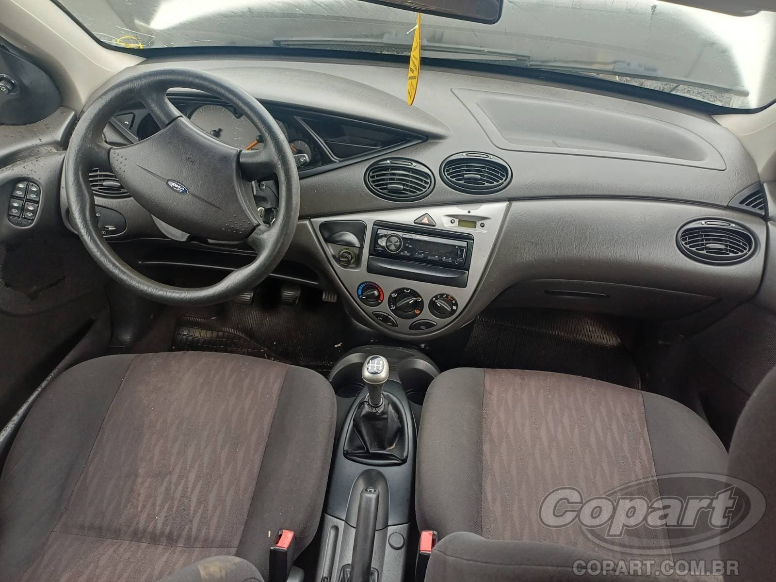 Ford Focus Sedan 2006 — foto 9