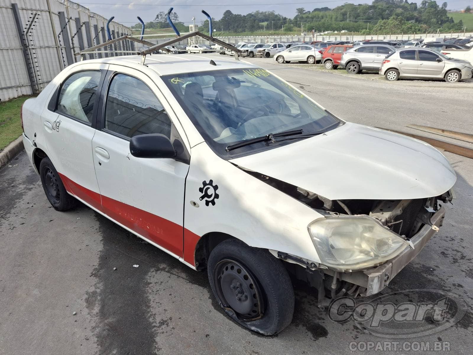 Toyota Etios Seda 1.5 16V 2013