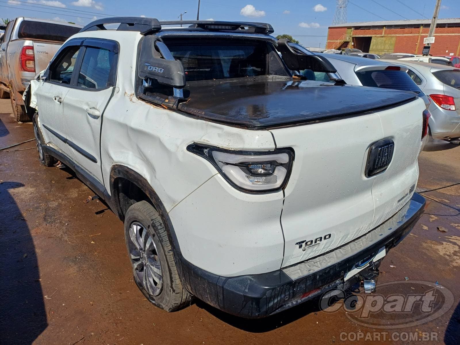 Fiat Toro 2023 — foto 3