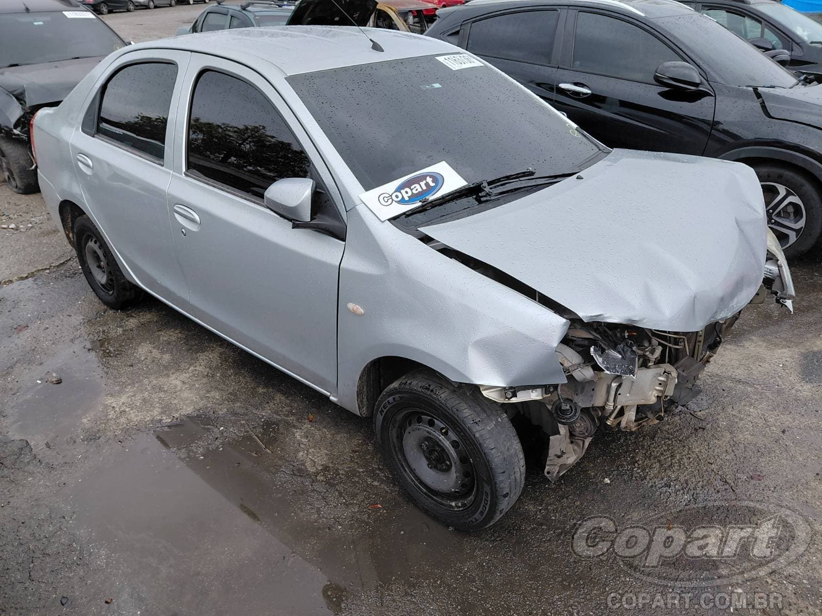 Toyota Etios Seda 2015 — foto 1