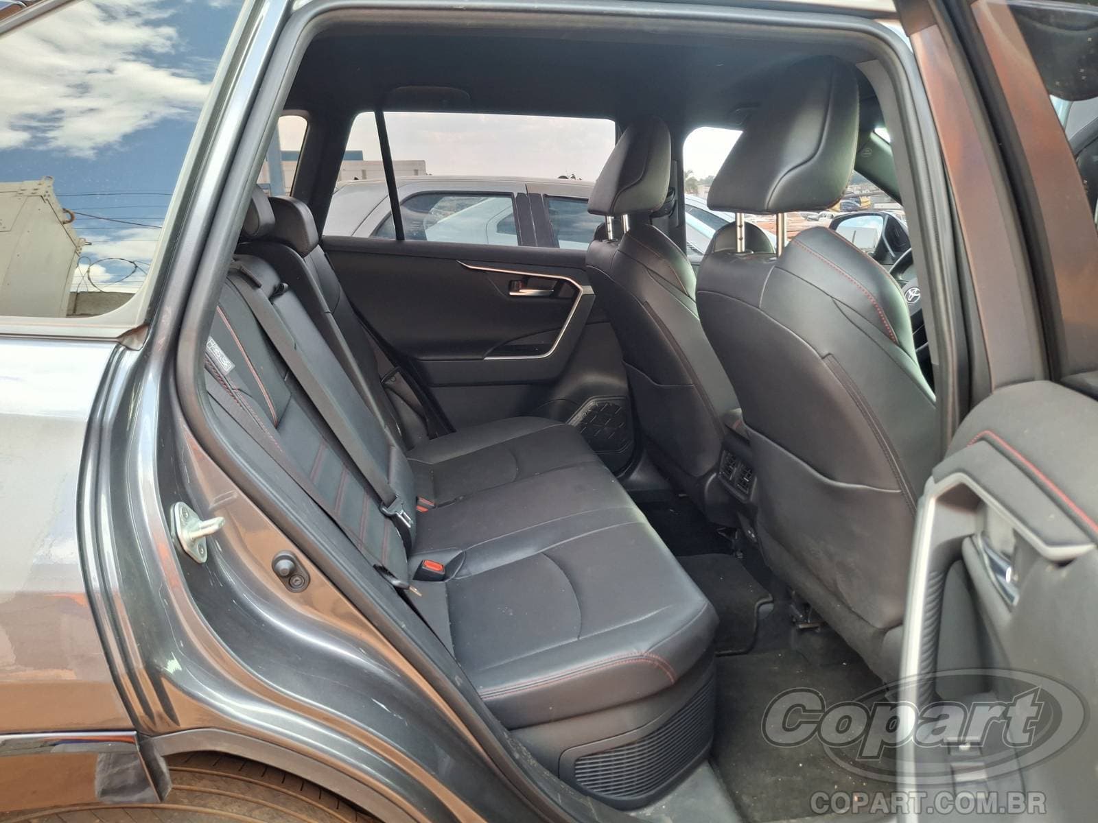 Toyota Rav4 2024 — foto 6
