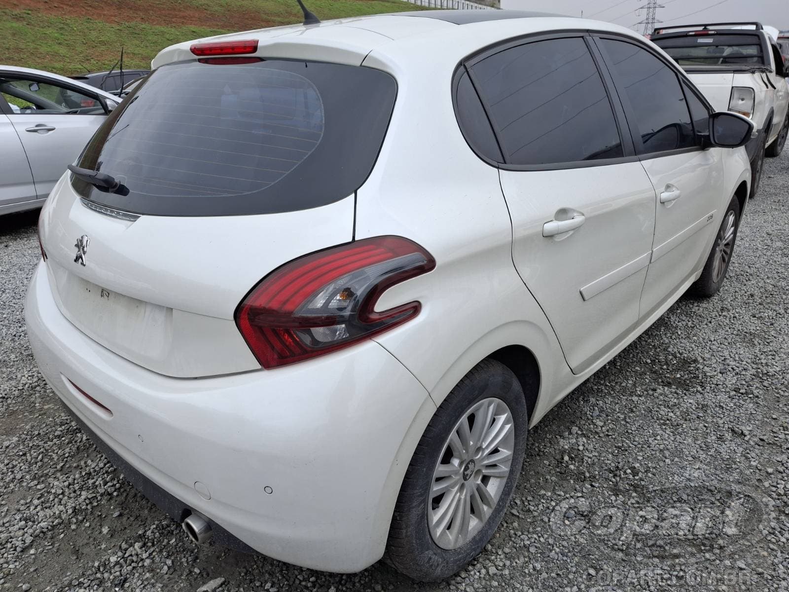 Peugeot 208 2018 — foto 4