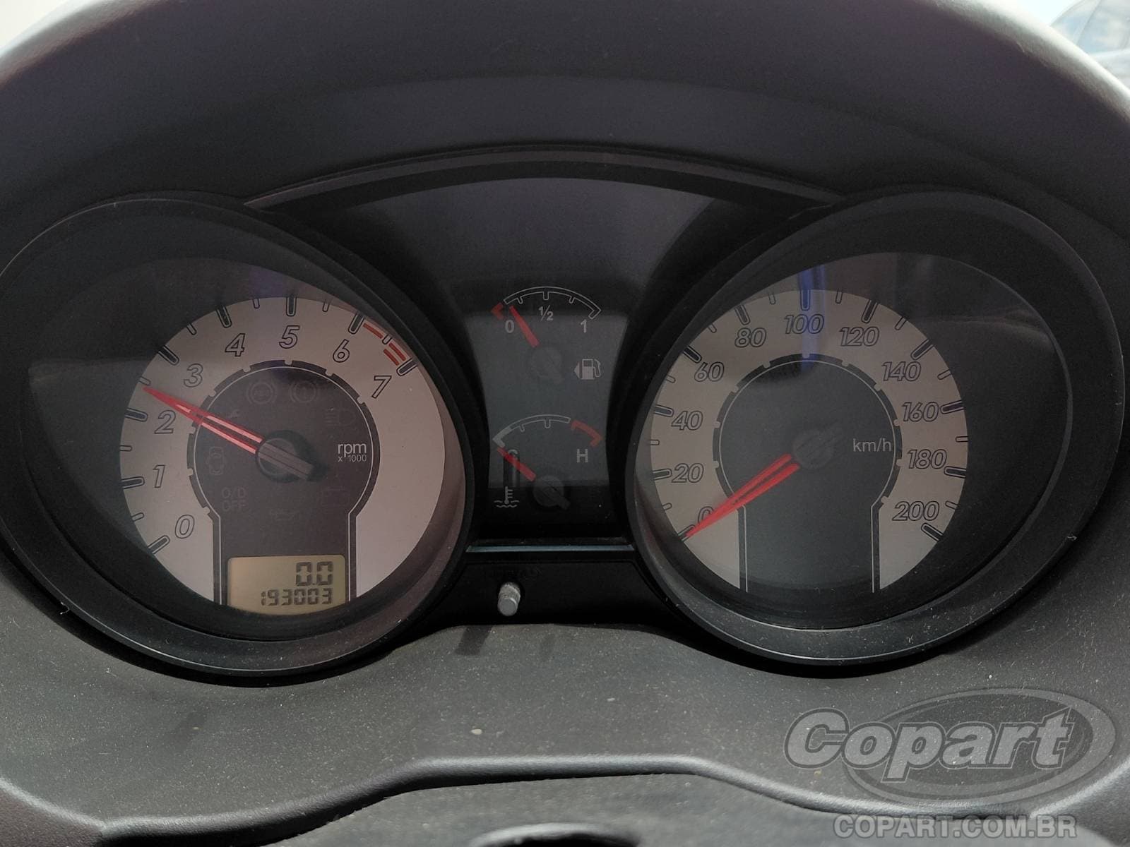 Ford Fiesta Sedan 2009 — foto 8