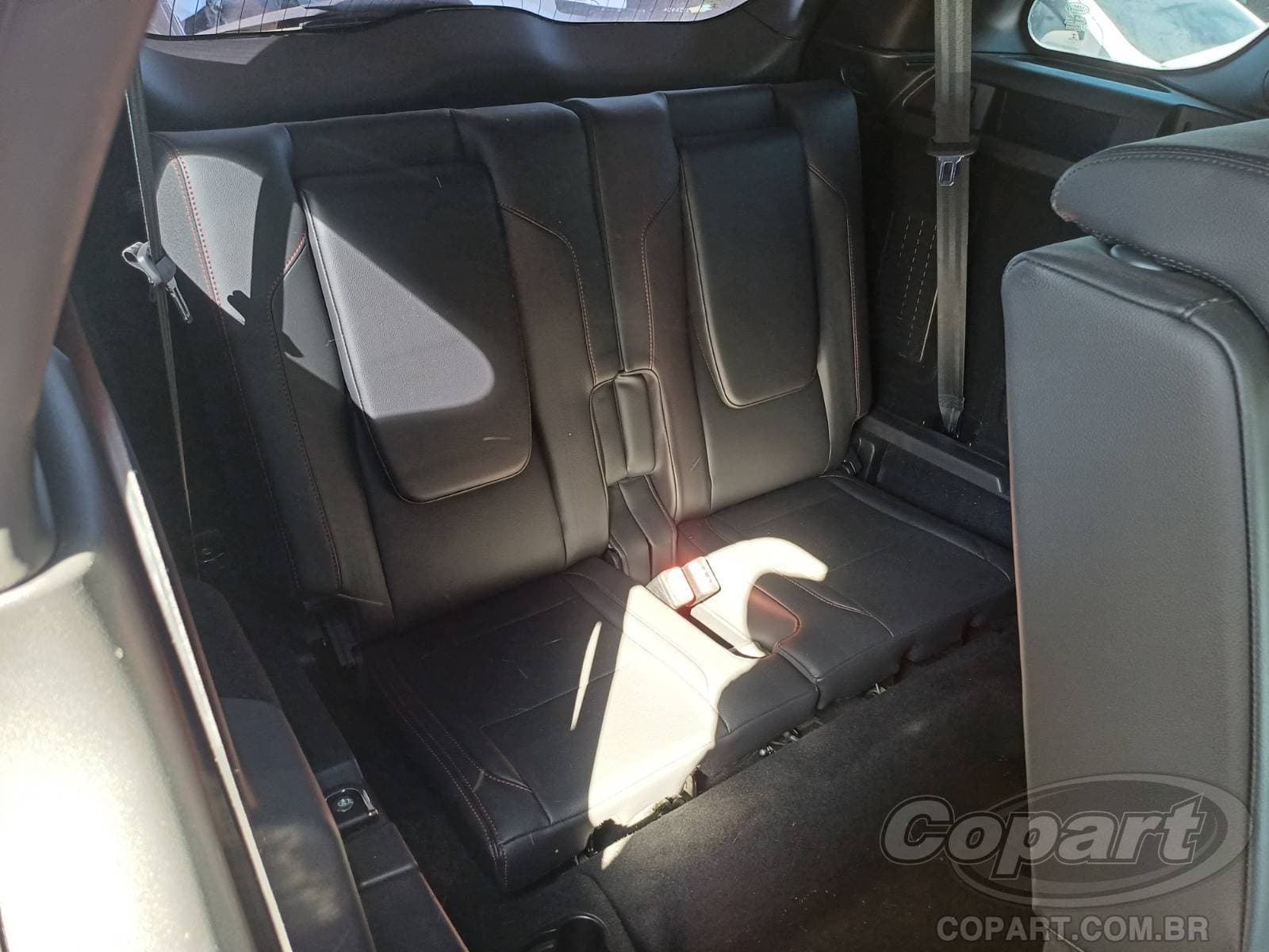 Land Rover Discovery Sport 2023 — foto 11