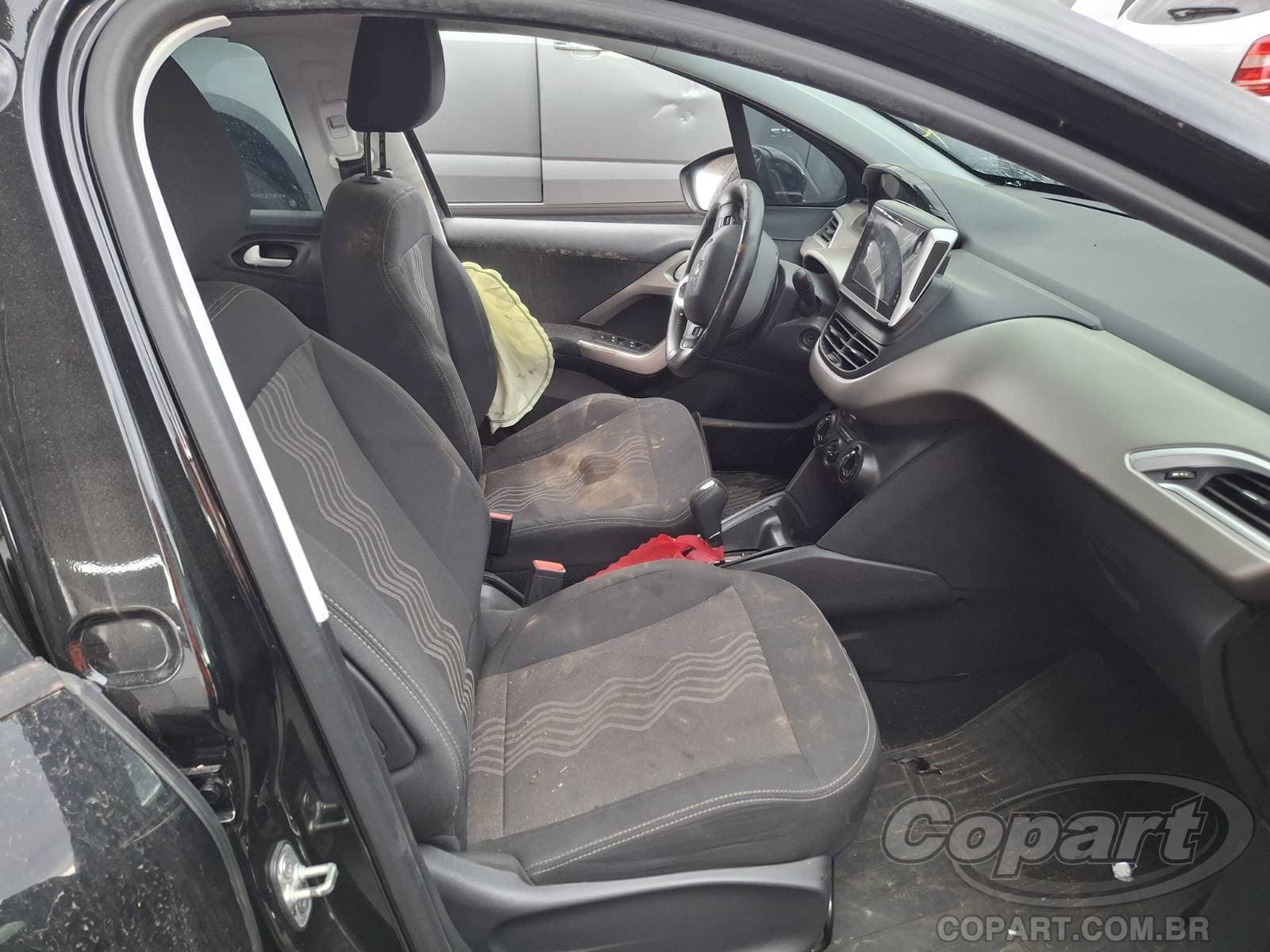 Peugeot 2008 2019 — foto 5