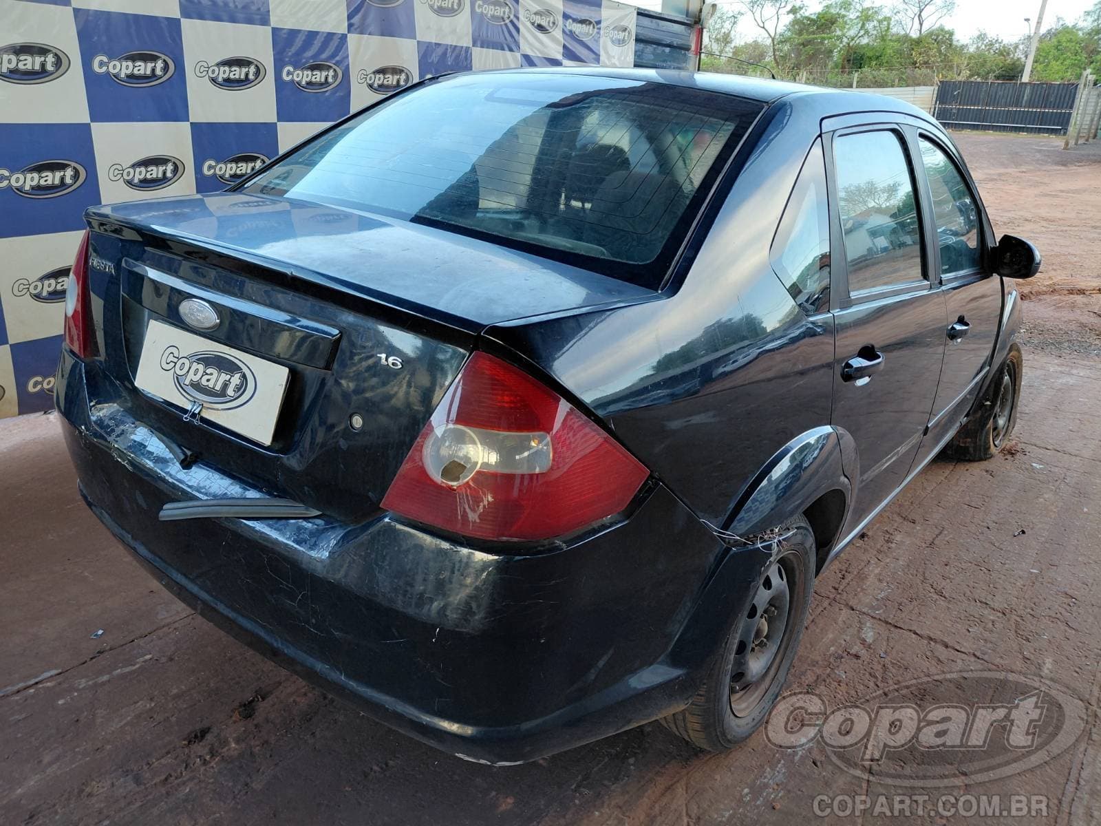 Ford Fiesta Sedan 2008 — foto 4