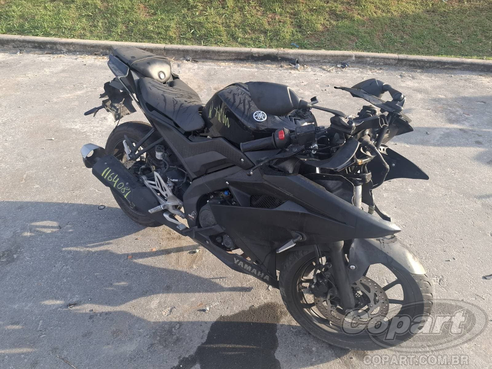 Yamaha YZF R15 2025 — foto 1