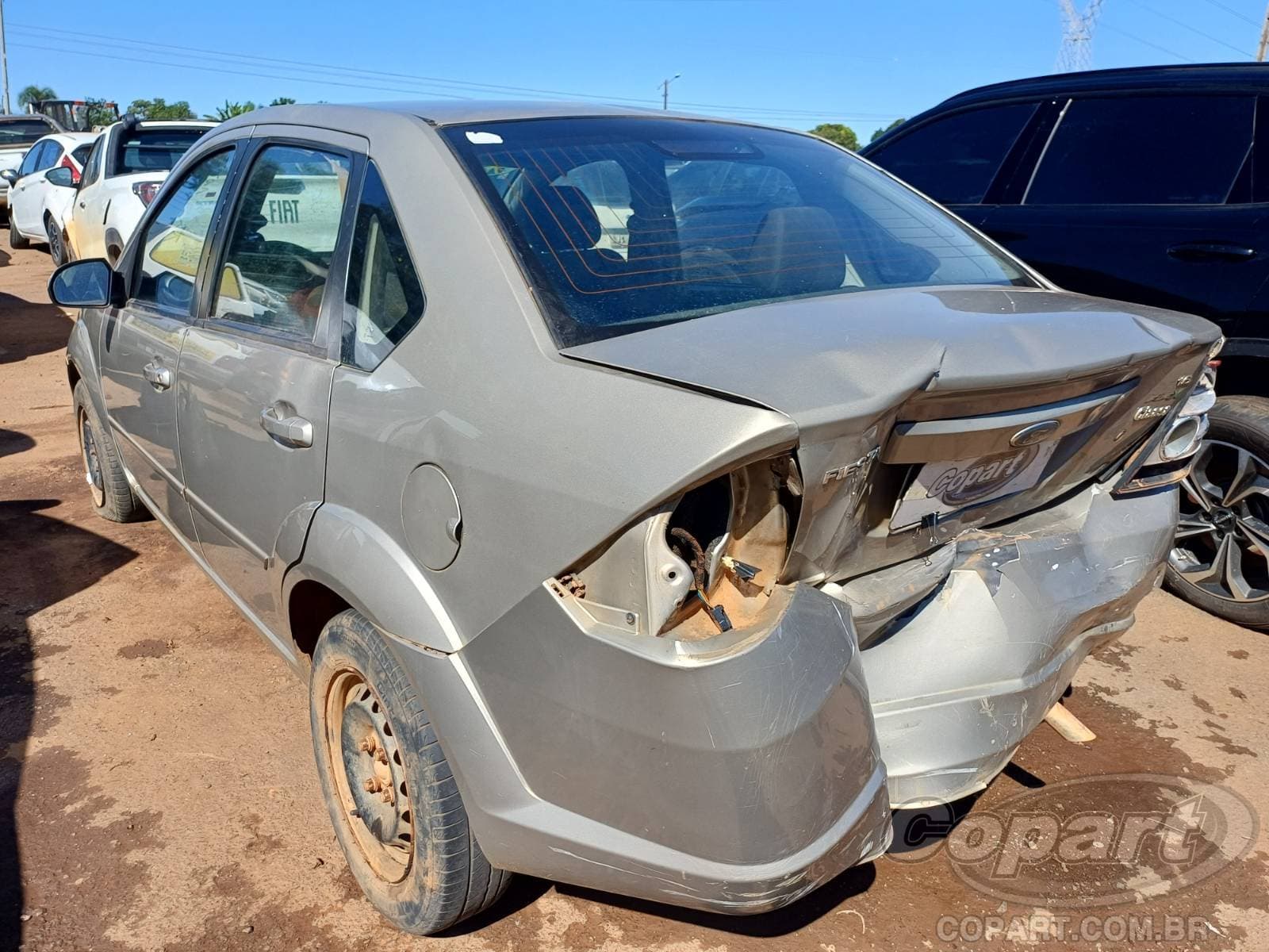 Ford Fiesta Sedan 2008 — foto 3