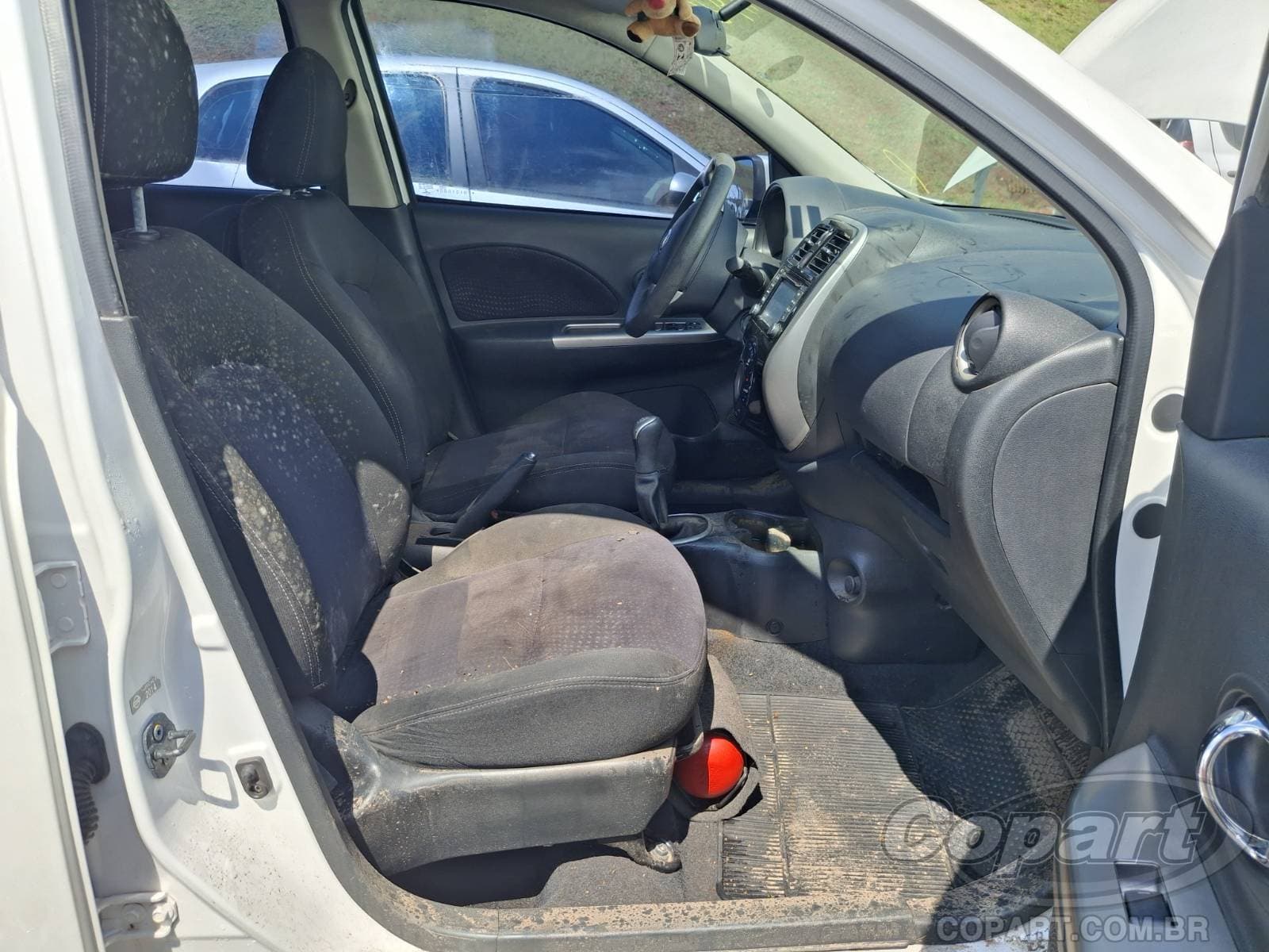 Nissan March 2015 — foto 5