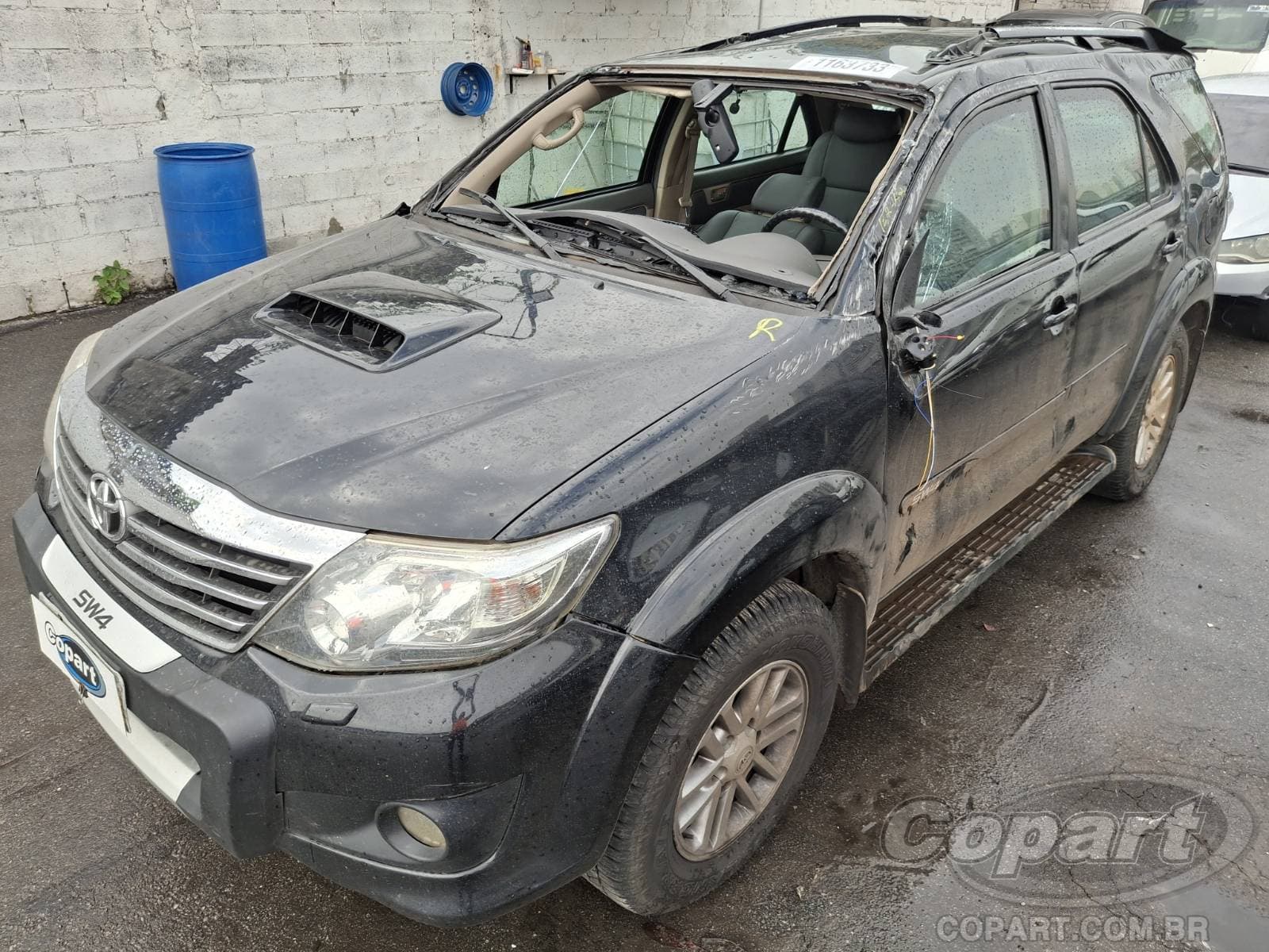 Toyota Hilux SW4 2013 — foto 2