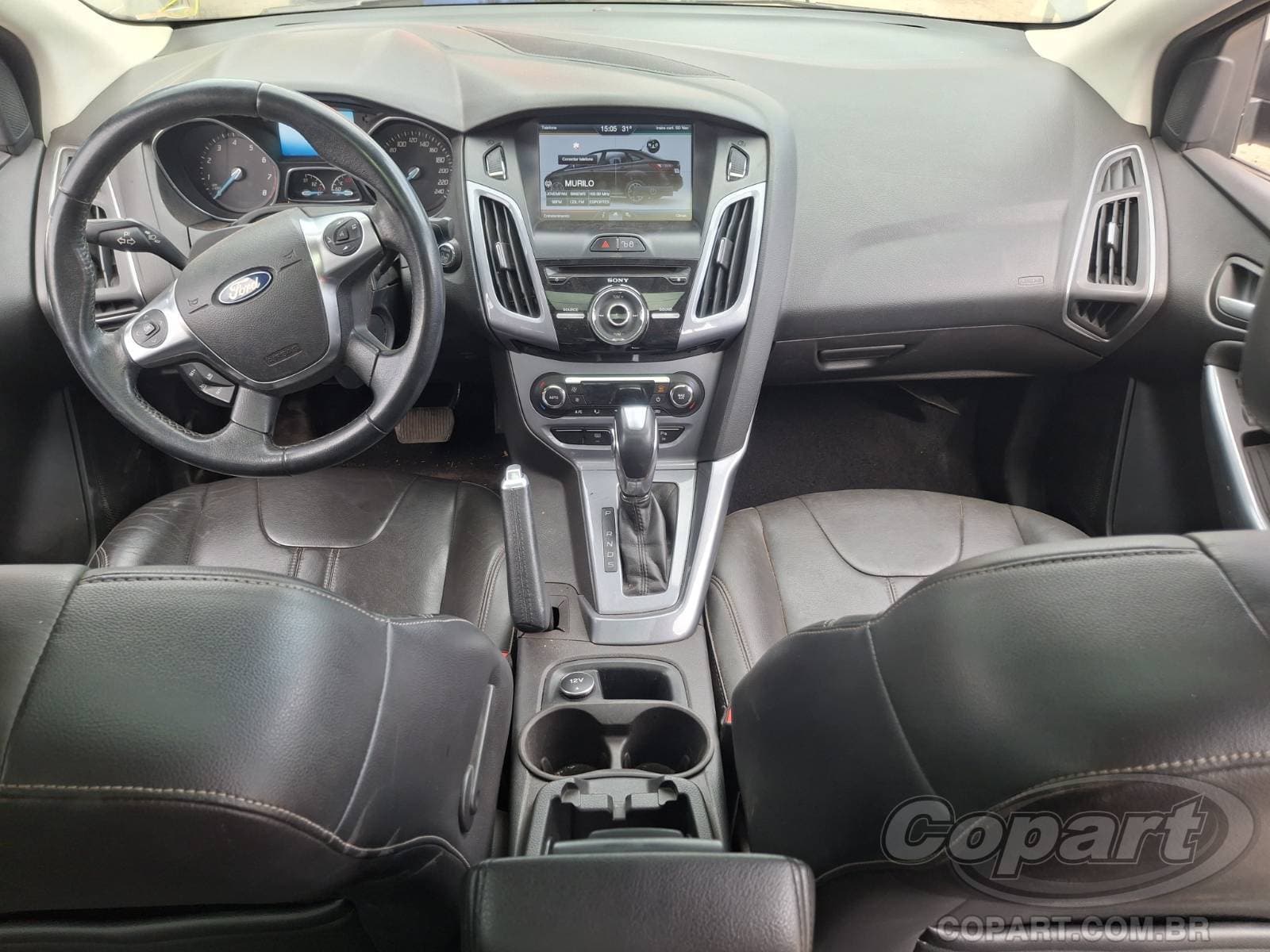 Ford Focus Sedan 2015 — foto 9