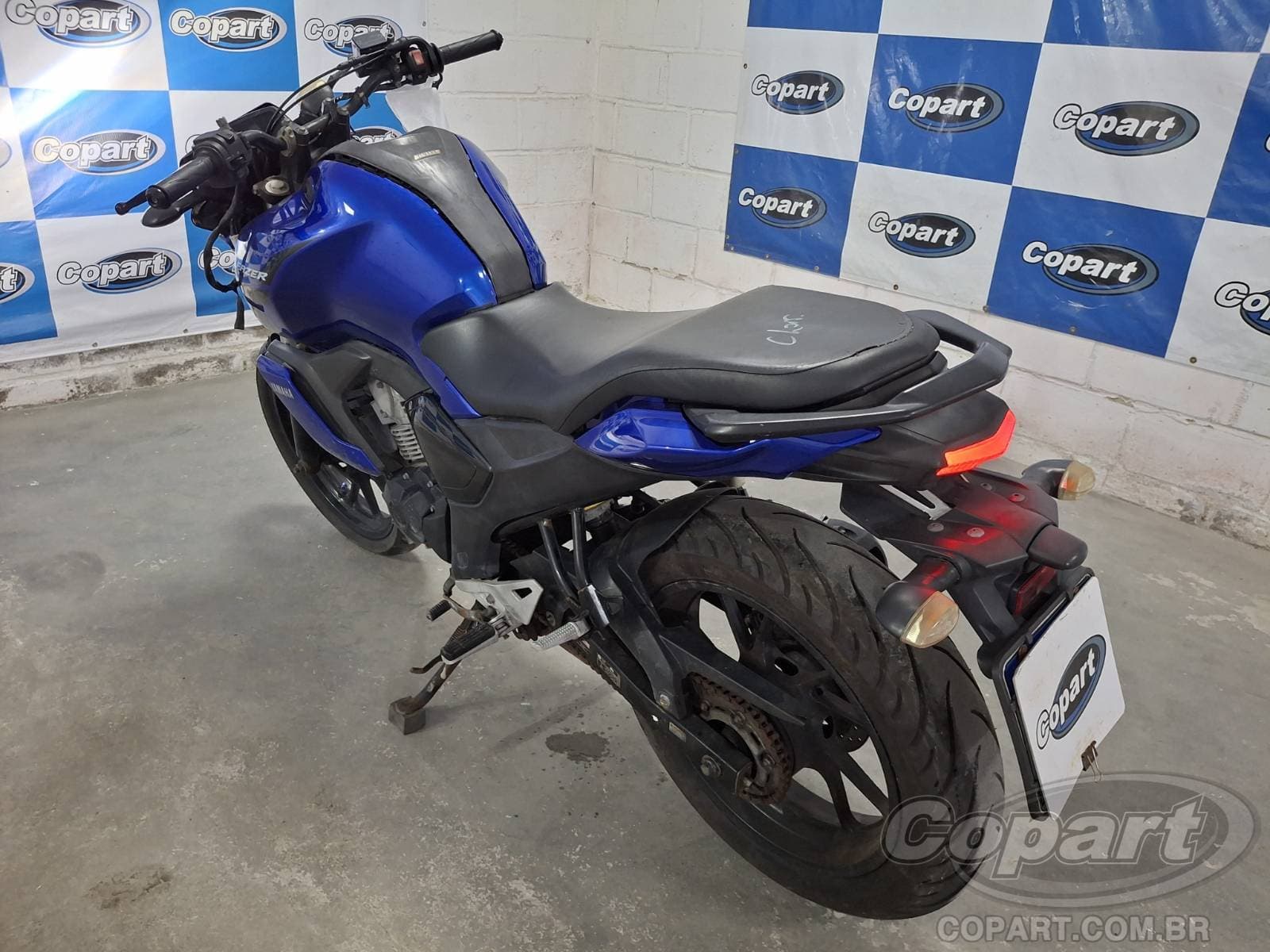 Yamaha Fz15 2023 — foto 3