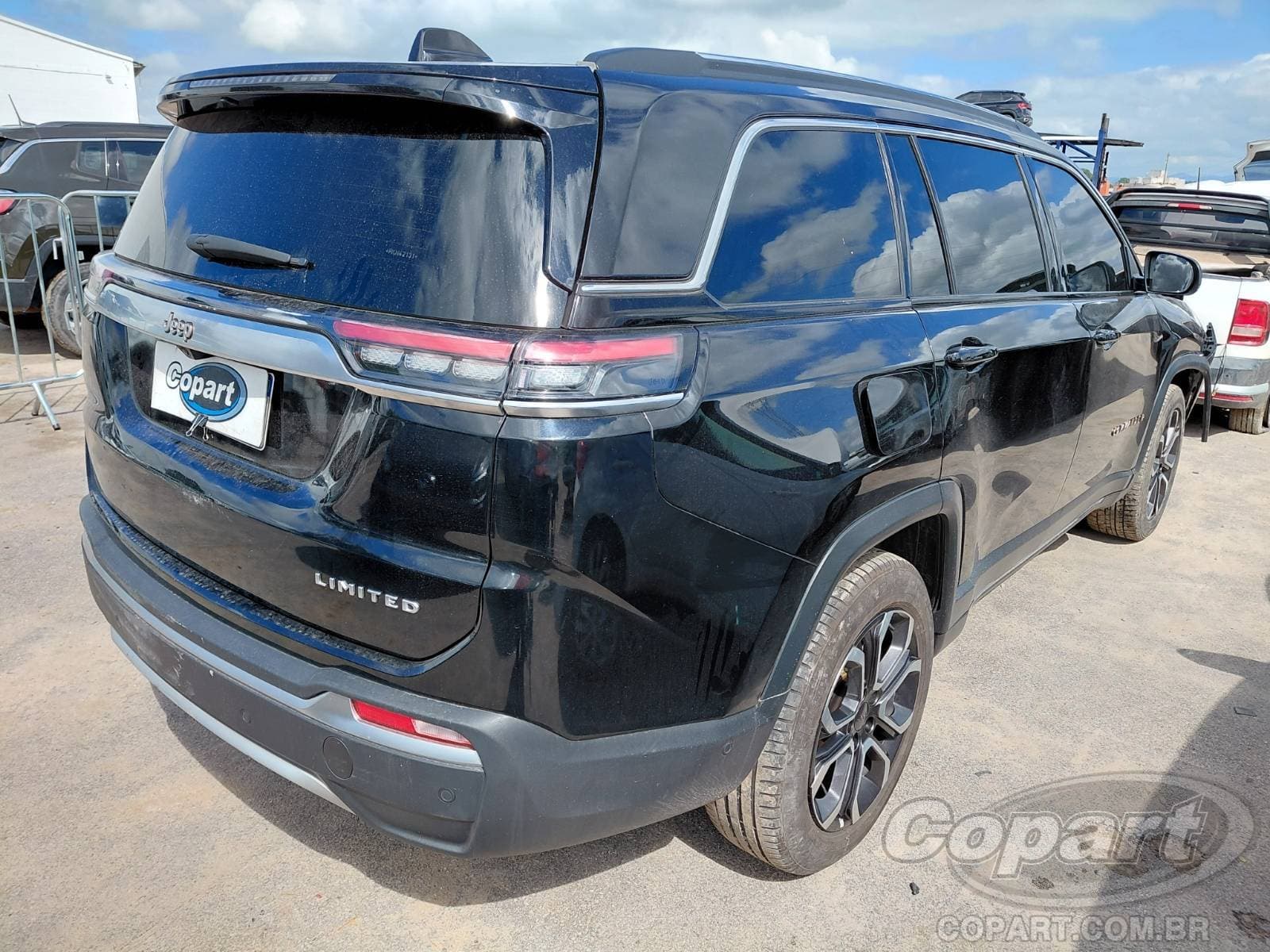 Jeep Commander 2023 — foto 4