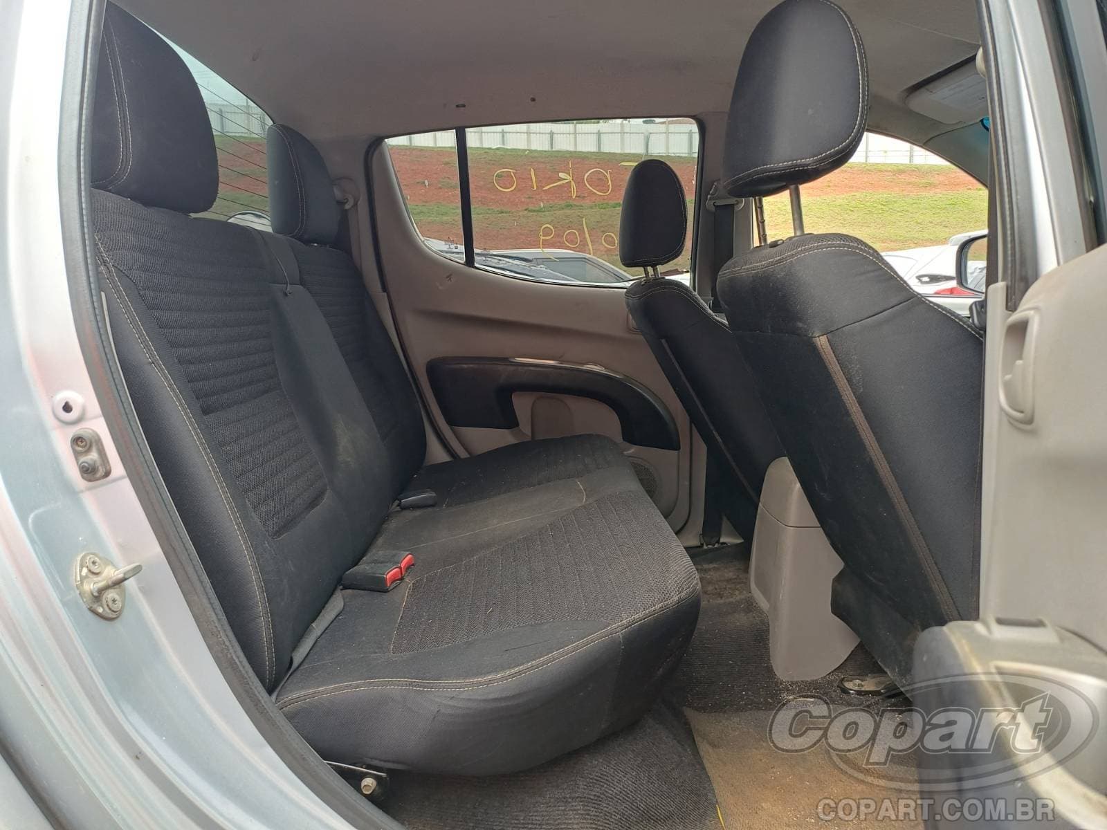 Mitsubishi L200 Triton 2014 — foto 6